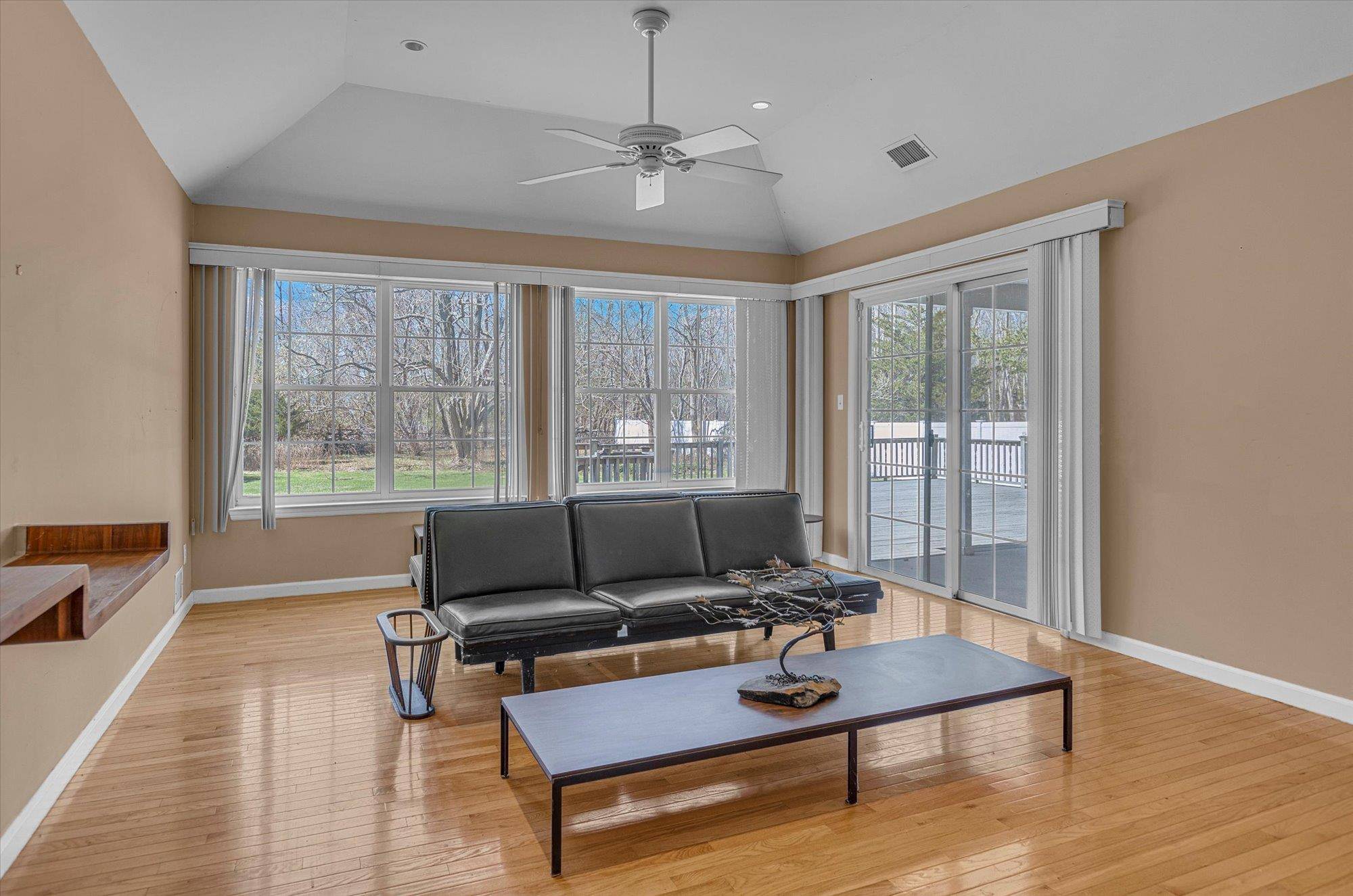 Moriches, NY 11955,4 Paige LN