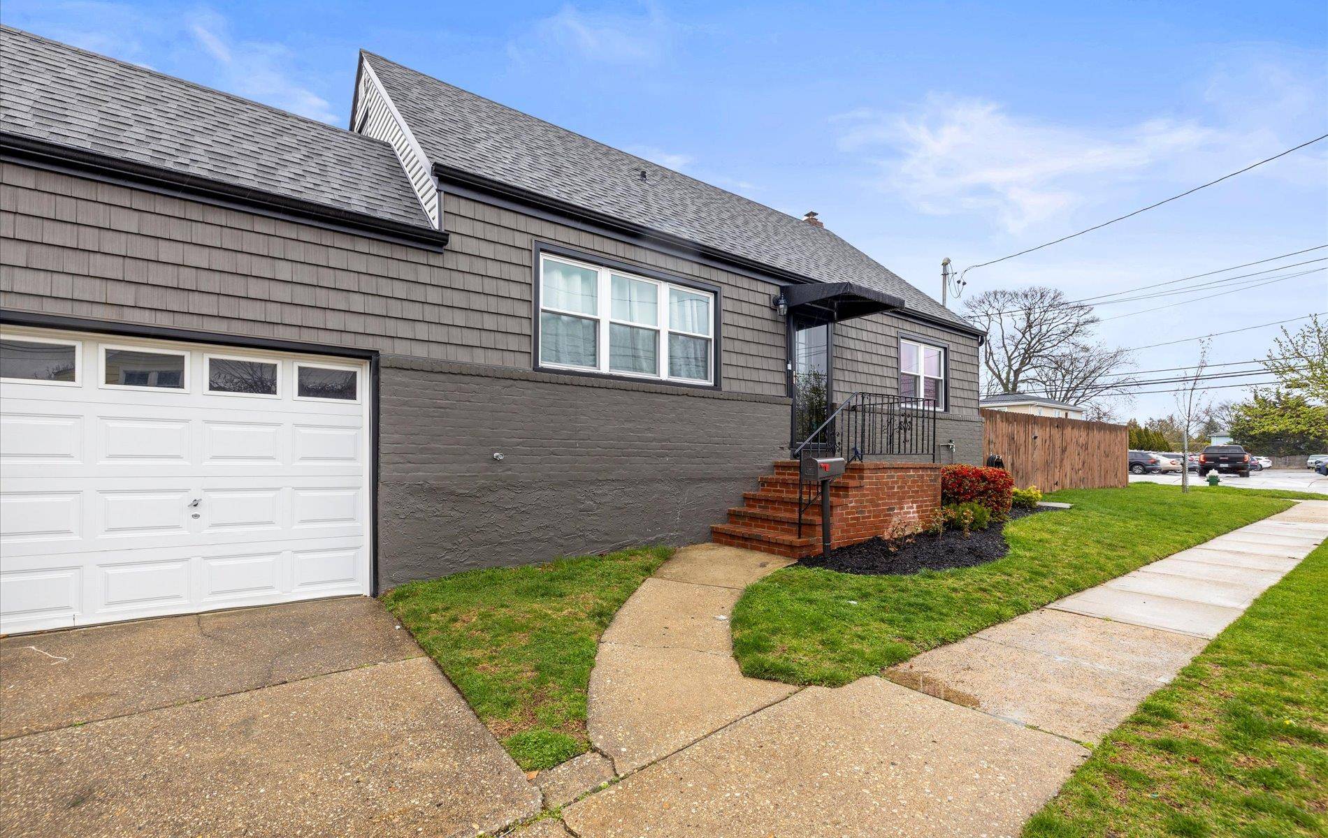 West Hempstead, NY 11552,210 Parker AVE