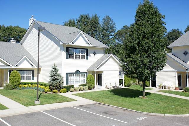 Medford, NY 11763,510 Center CT #510
