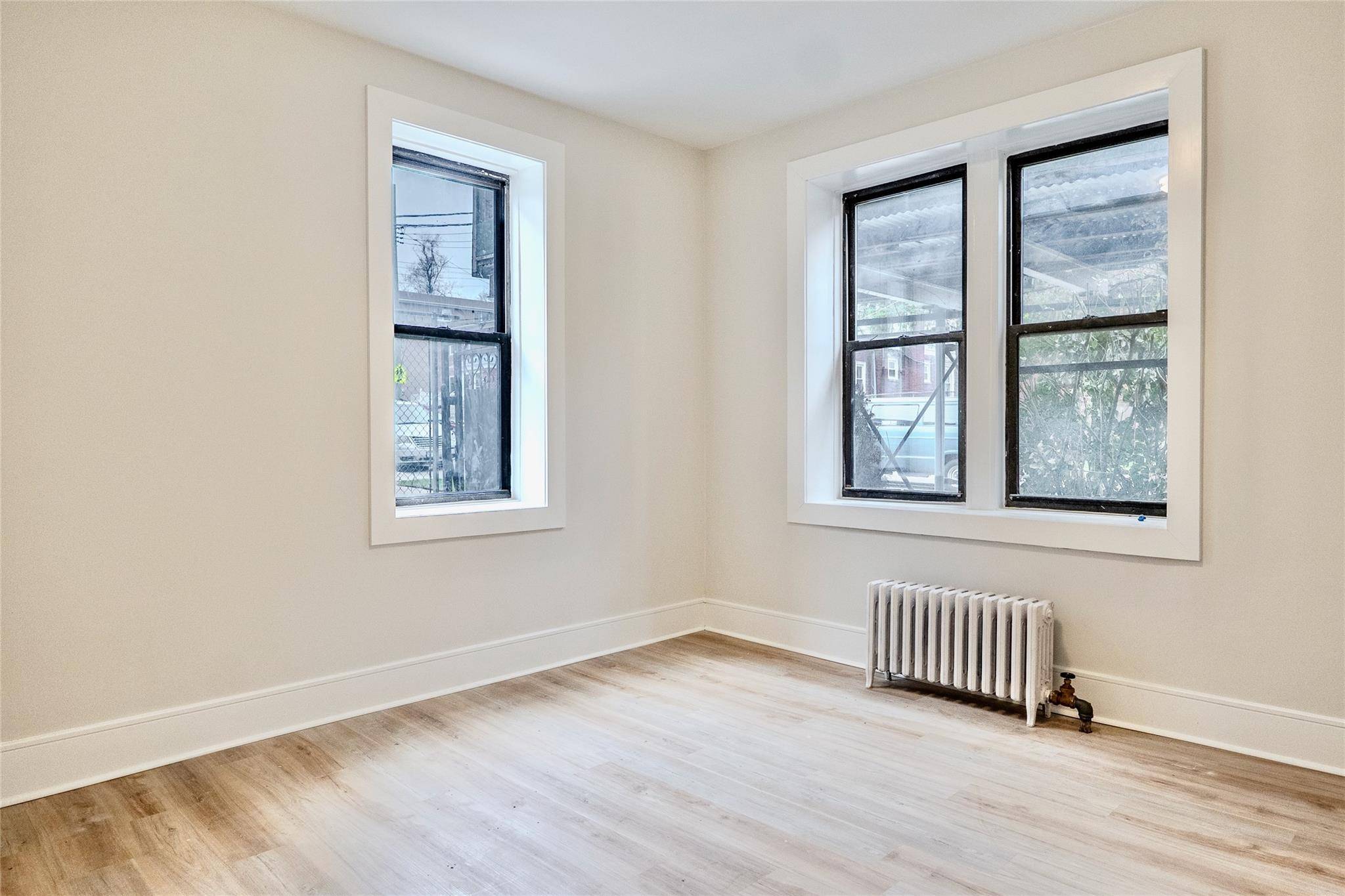 Flushing, NY 11355,155-17 Sanford AVE #1B