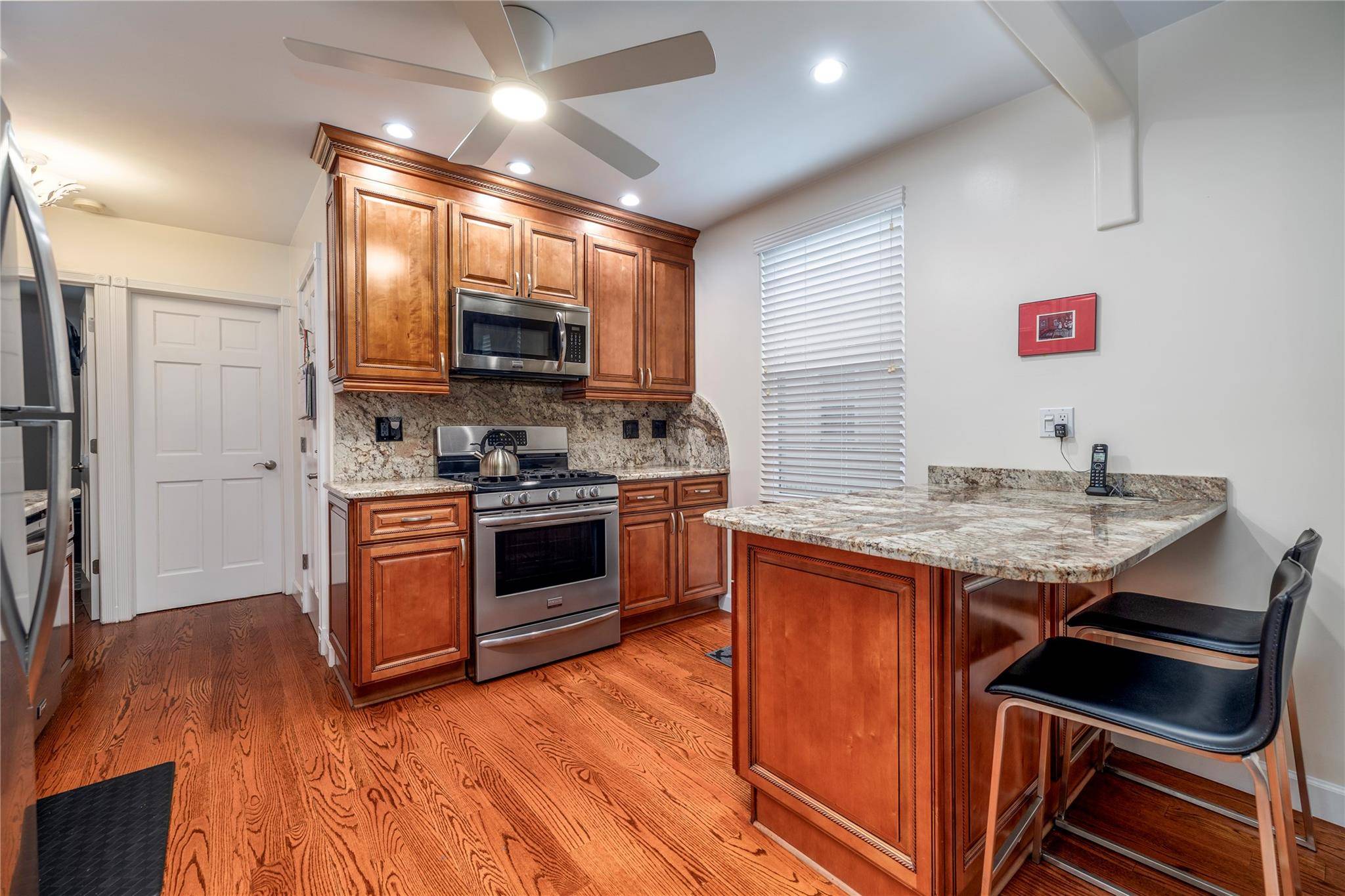 Ozone Park, NY 11417,134-14 Sitka ST