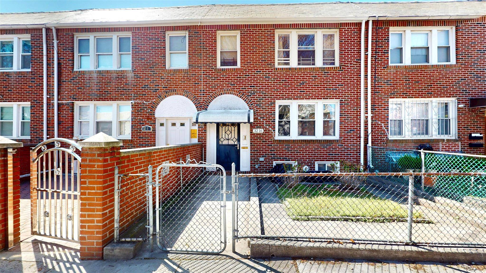 Woodside, NY 11377,32-16 54 St