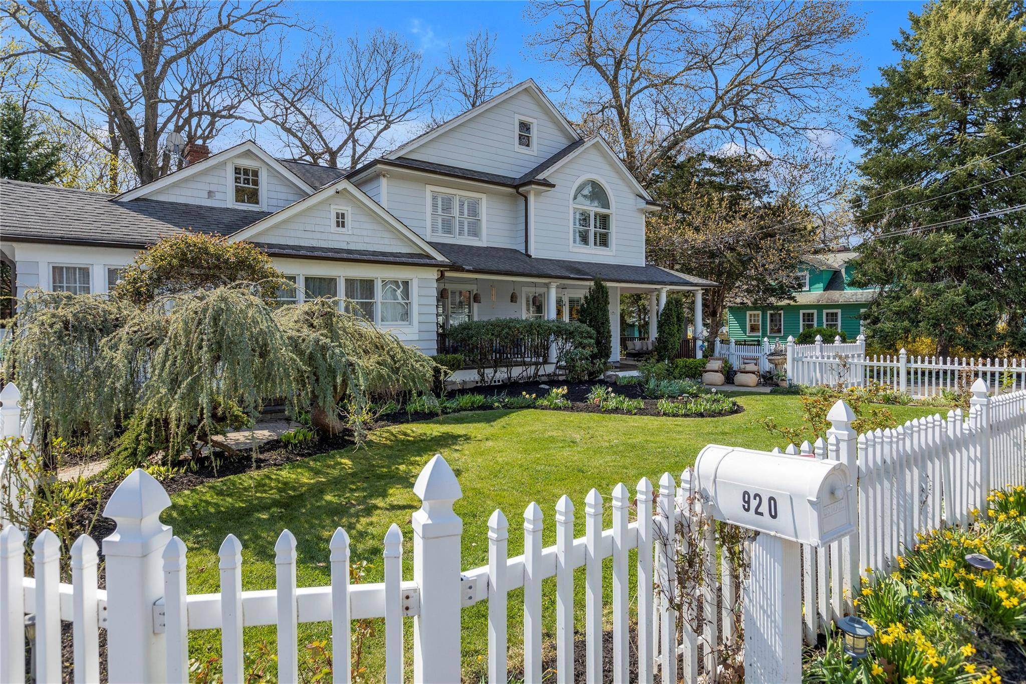 Centerport, NY 11721,920 Washington DR