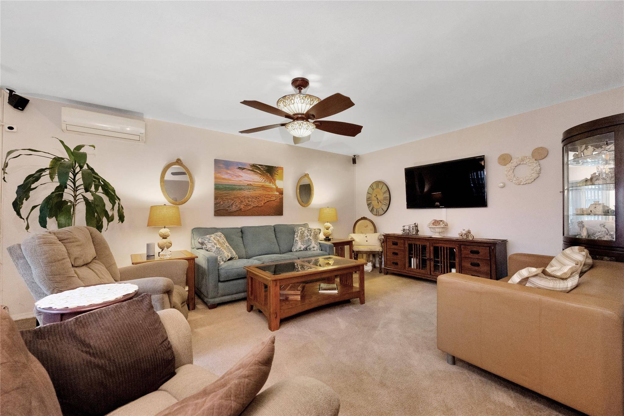 Farmingdale, NY 11735,591 Conklin ST