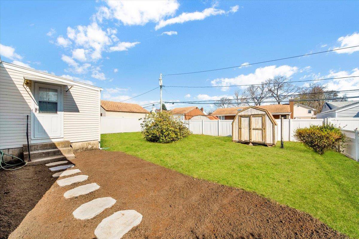 West Hempstead, NY 11552,646 Baldwin DR