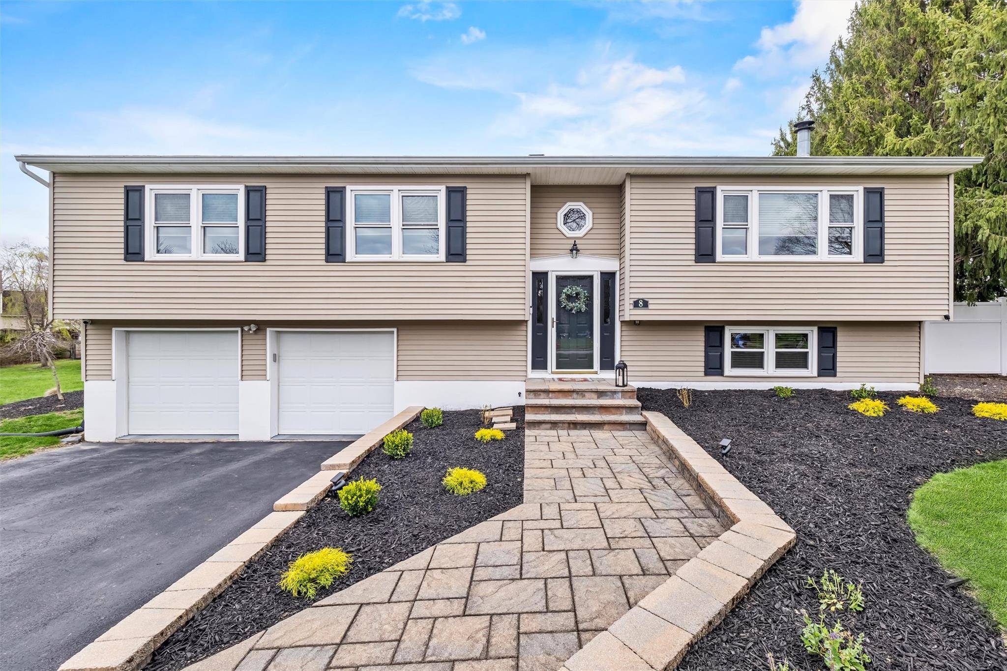 Washingtonville, NY 10992,8 Carlisle WAY