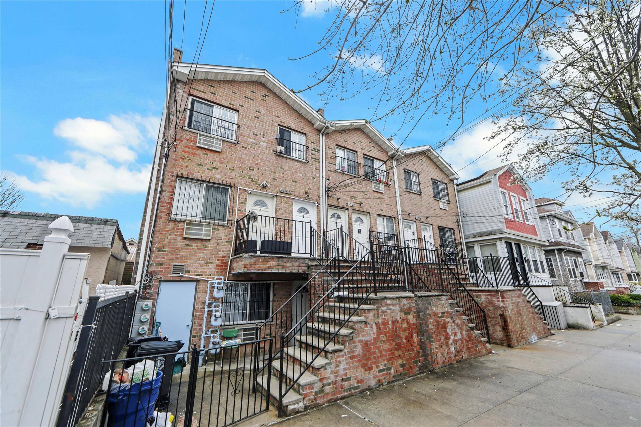 Bronx, NY 10461,2470 Glebe AVE