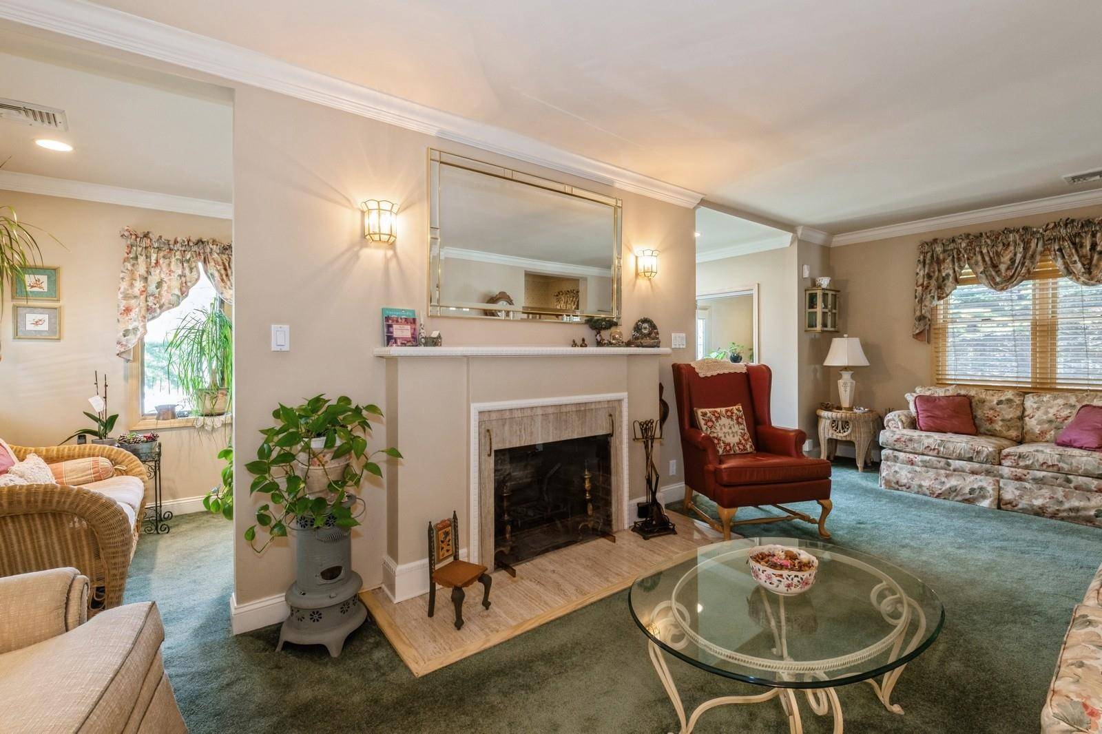 Hewlett, NY 11557,1547 Moffitt AVE