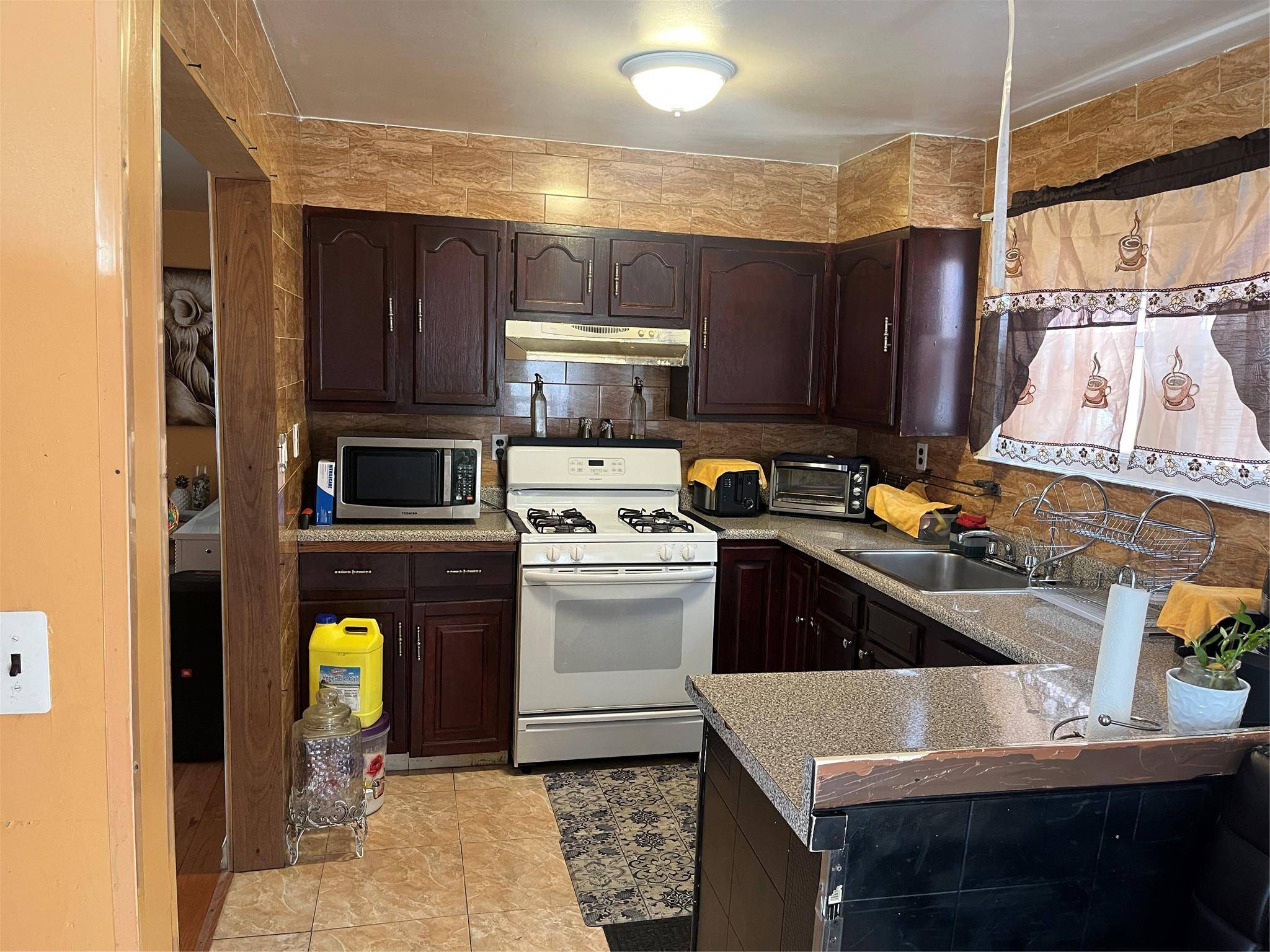 Bronx, NY 10466,4070 Bruner AVE