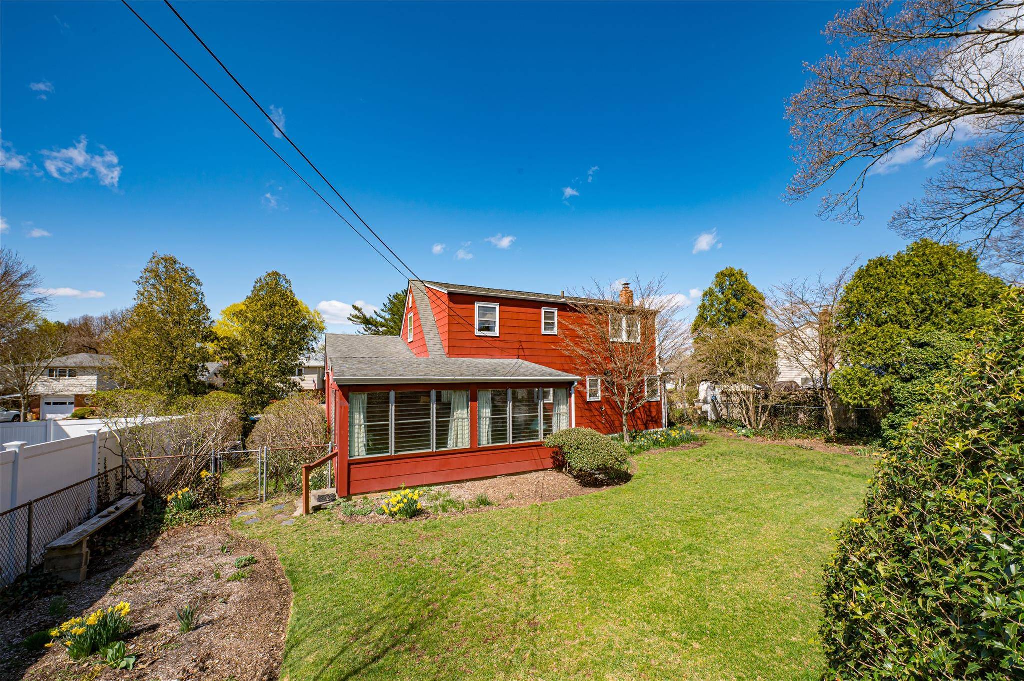 East Norwich, NY 11732,184 Radcliff DR