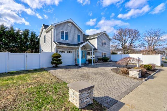 Oceanside, NY 11572,263 Chance DR