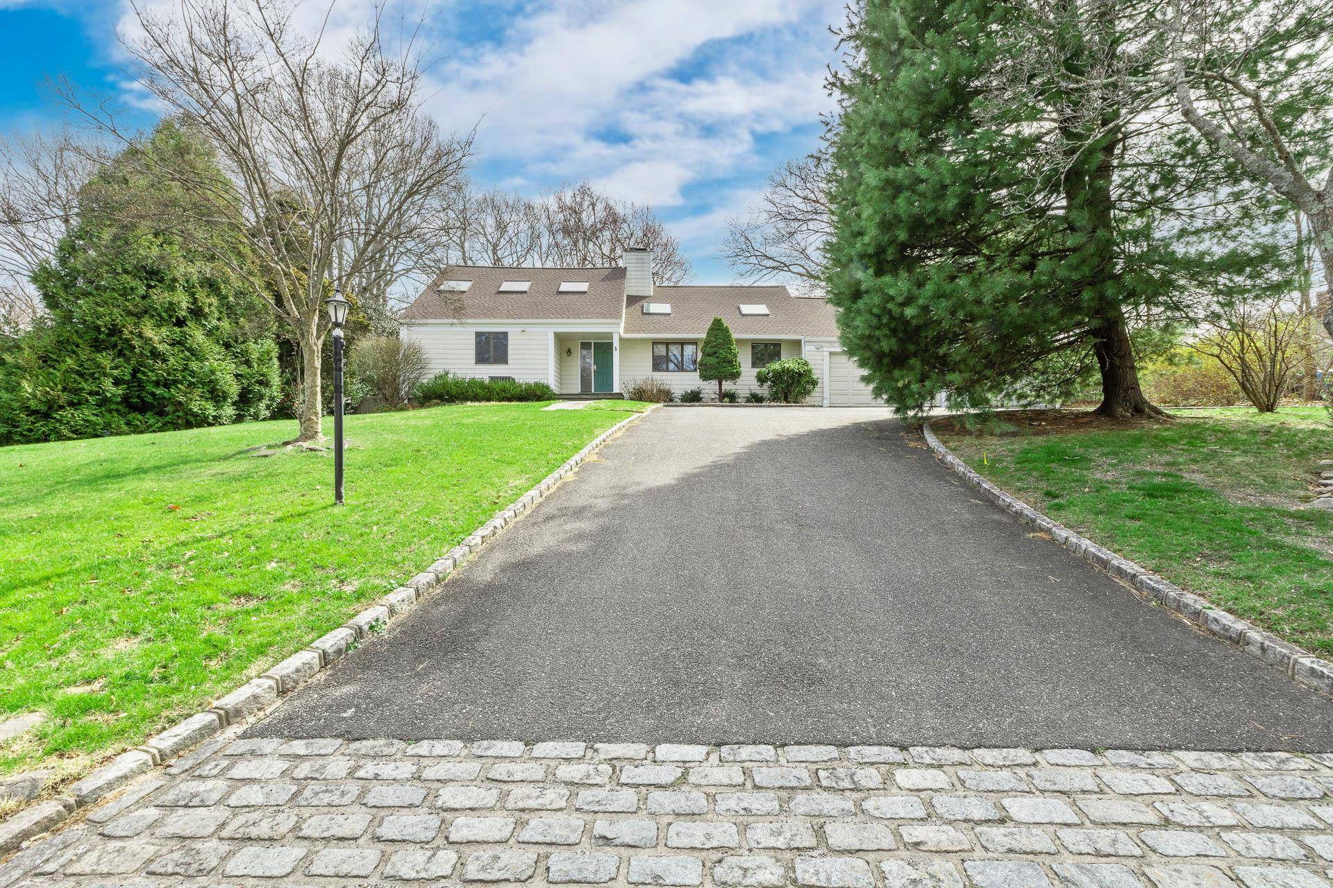 Port Jefferson, NY 11777,42 Old Homestead RD