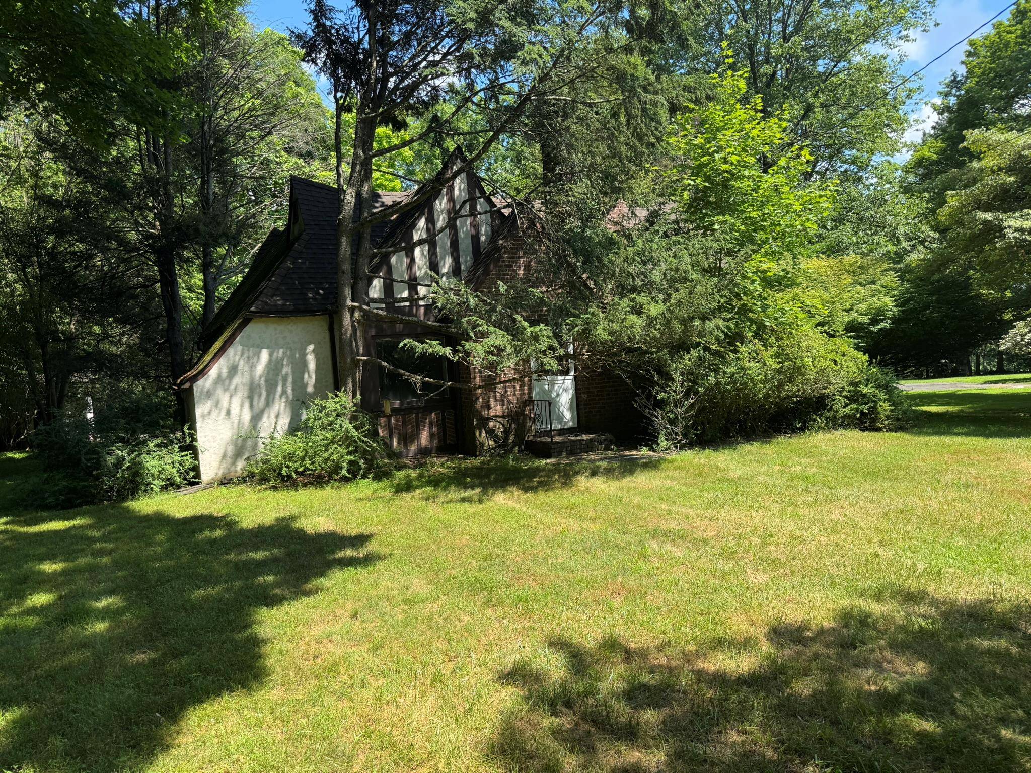 Suffern, NY 10901,268 Cherry LN
