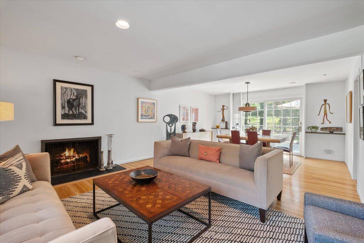 Scarsdale, NY 10583,15 Scarsdale Farm RD