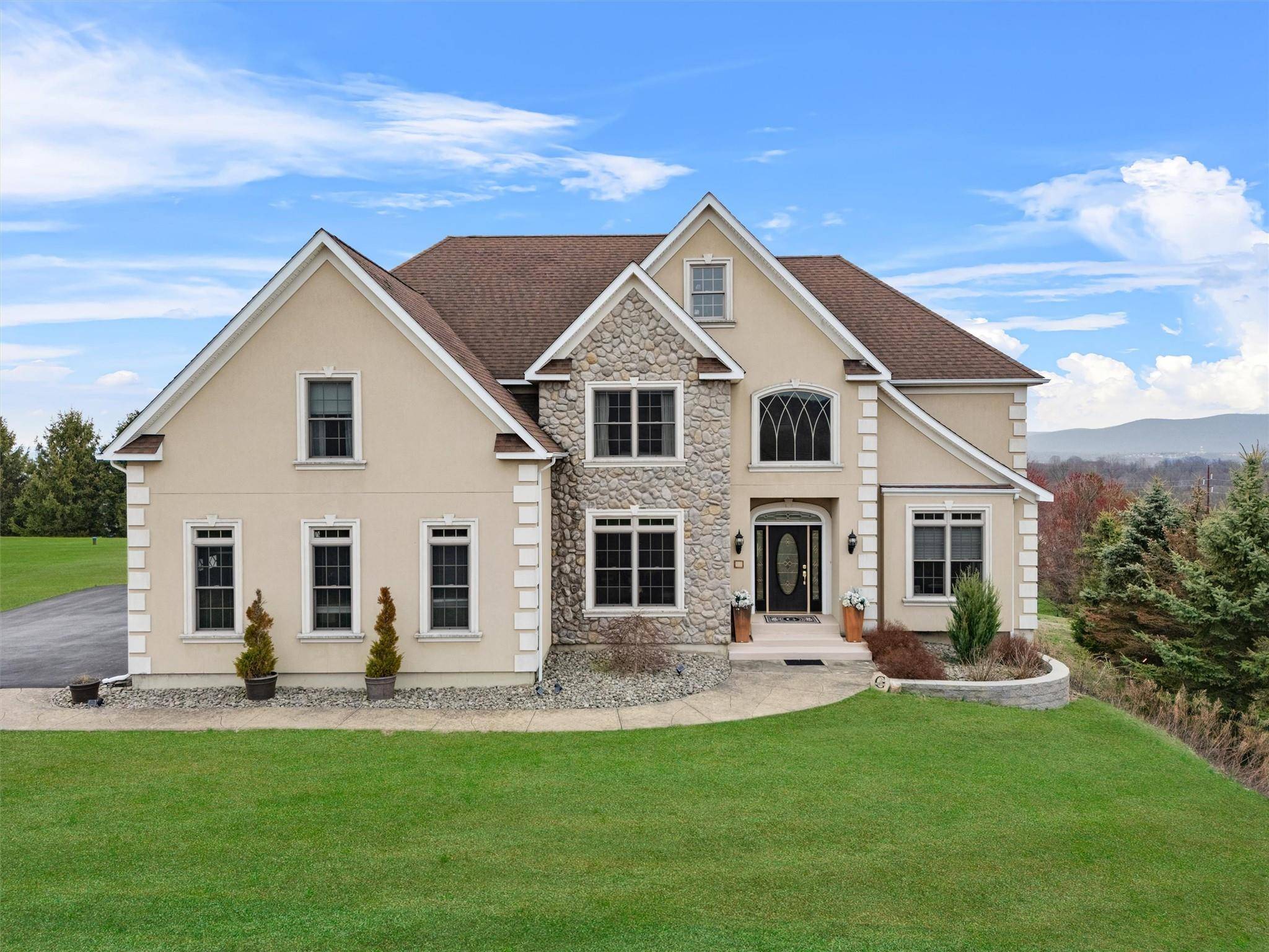 Newburgh, NY 12550,90 Lattintown RD