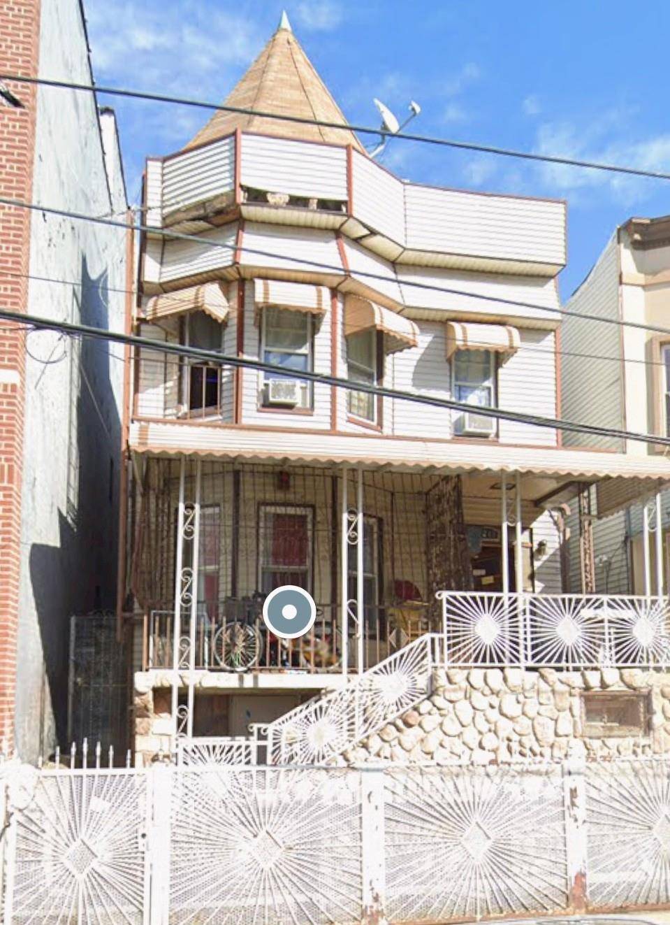 Bronx, NY 10472,1242 Saint Lawrence AVE