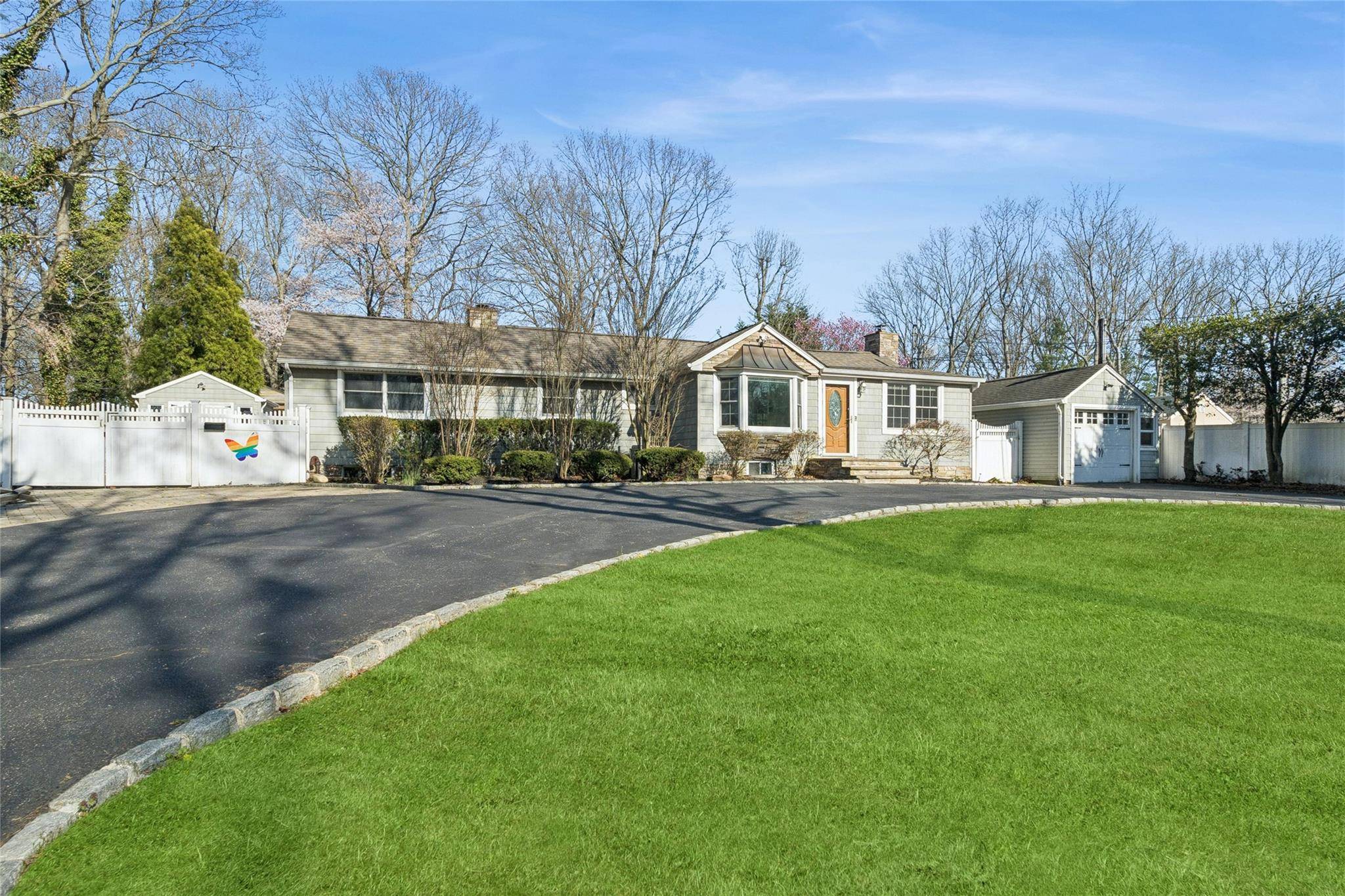 Ronkonkoma, NY 11779,147 Calvert AVE