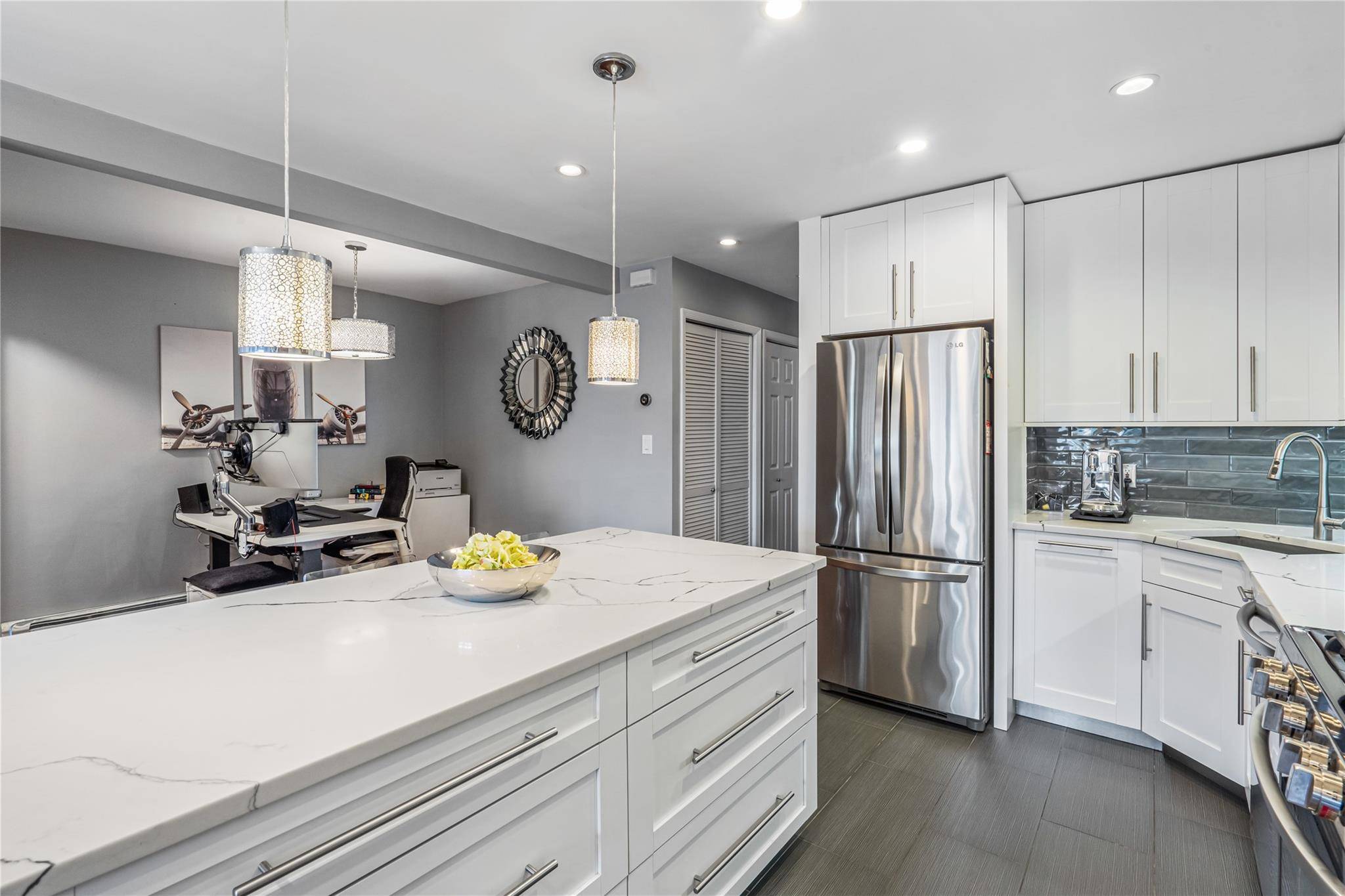 Maspeth, NY 11378,6420 Perry AVE