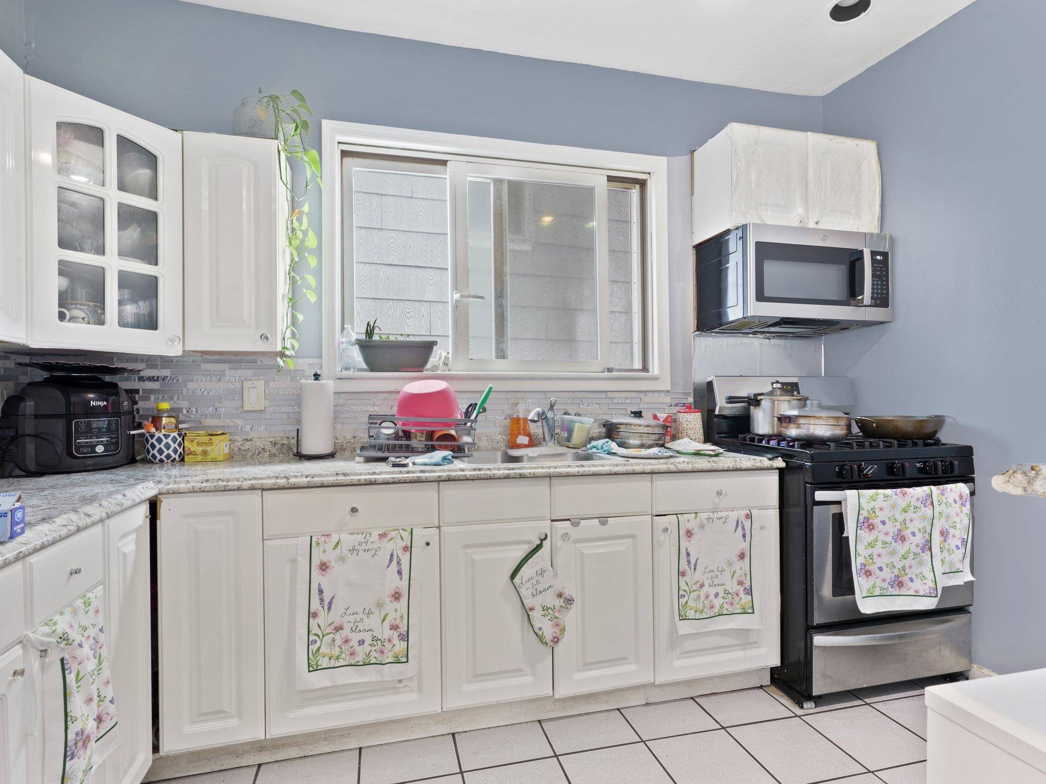 Bronx, NY 10461,1156 Van Nest AVE