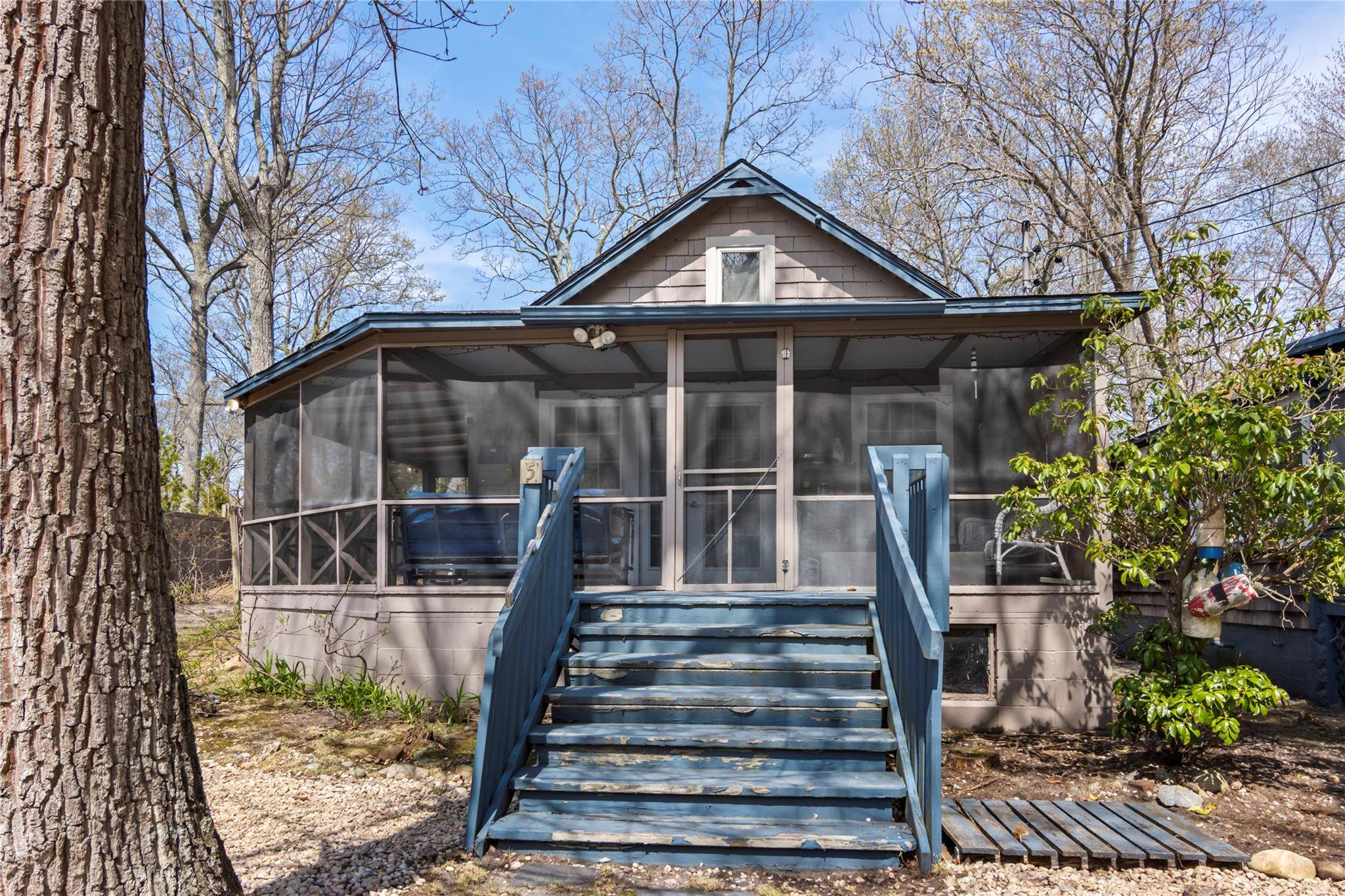 East Setauket, NY 11733,5 Cedar AVE