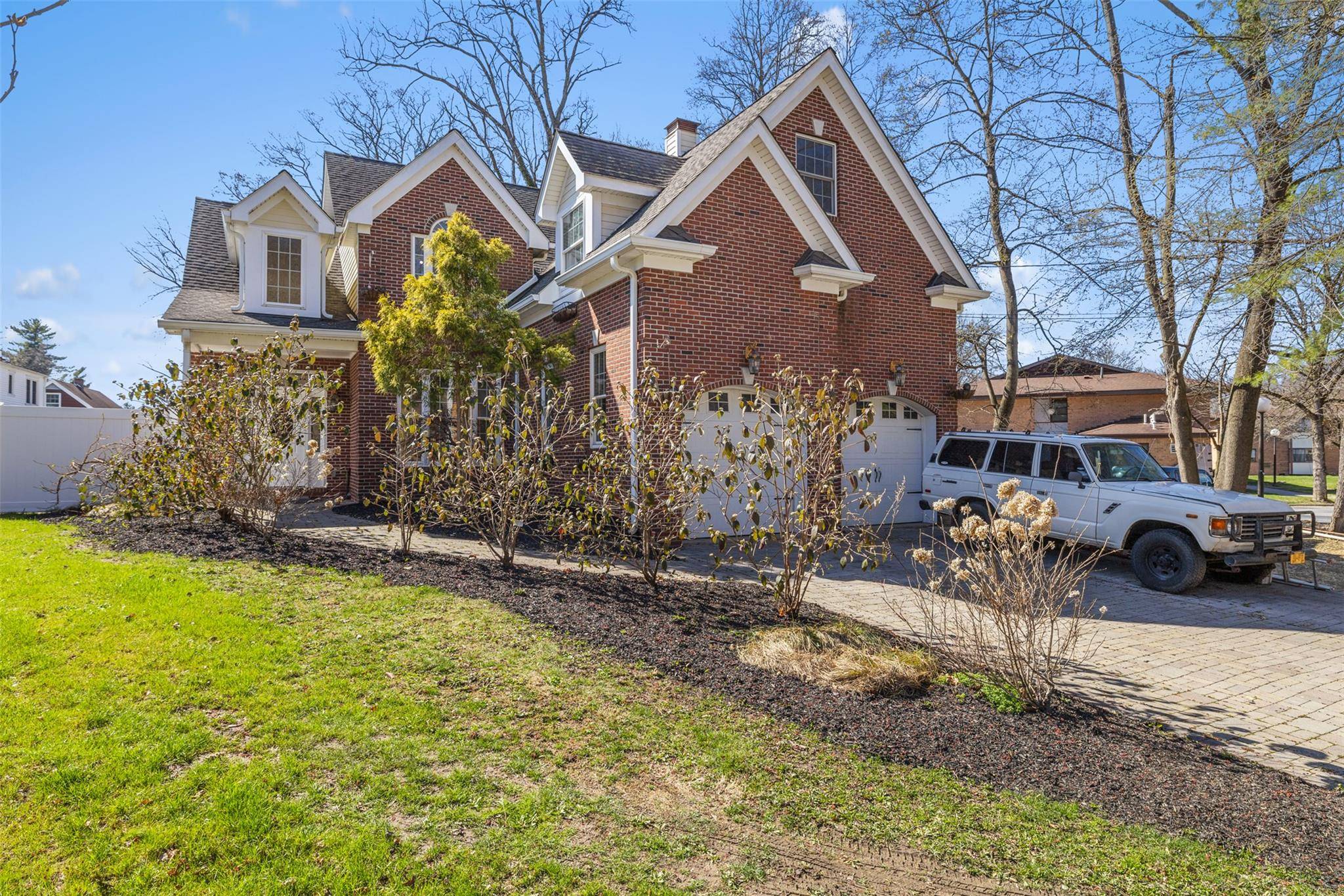 Poughkeepsie, NY 12603,42 Beechwood AVE