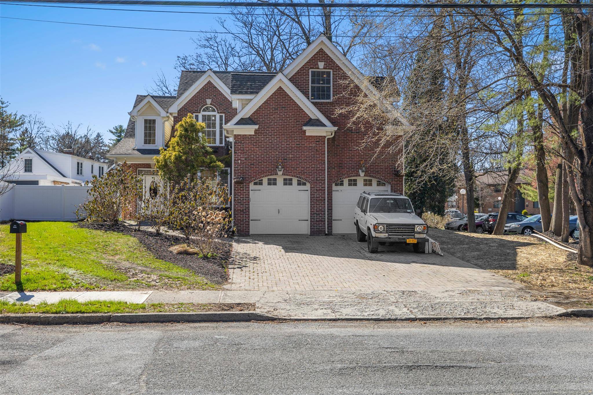 Poughkeepsie, NY 12603,42 Beechwood AVE