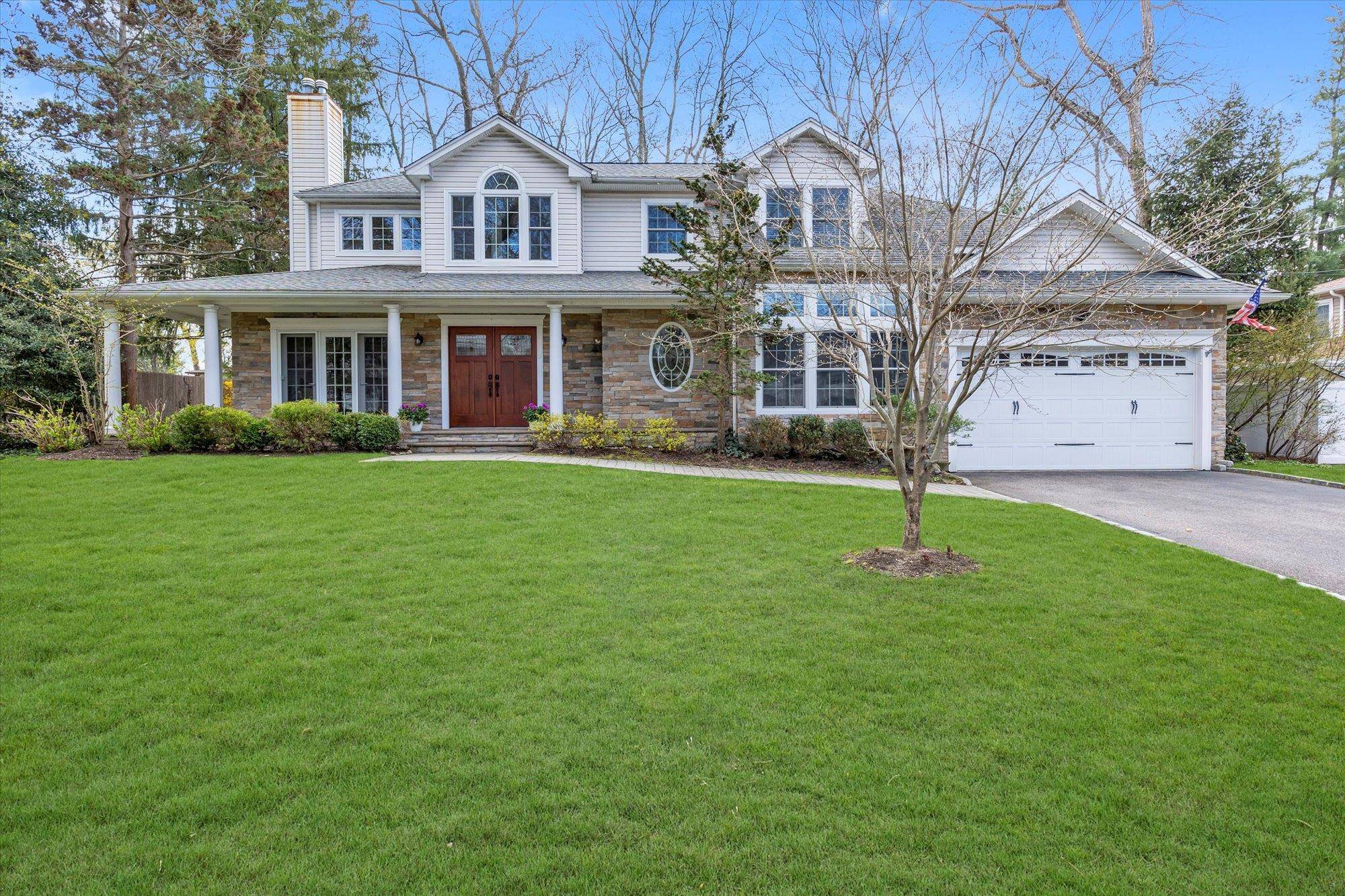 Huntington Station, NY 11746,66 Long ST