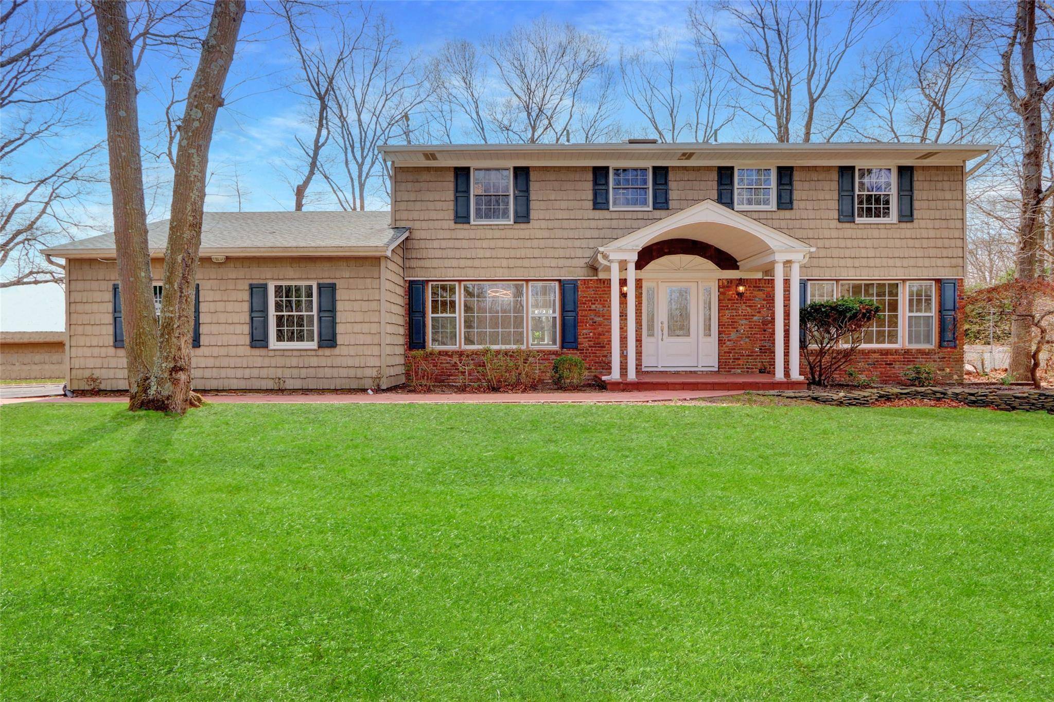 Saint James, NY 11780,39 Glenrich DR