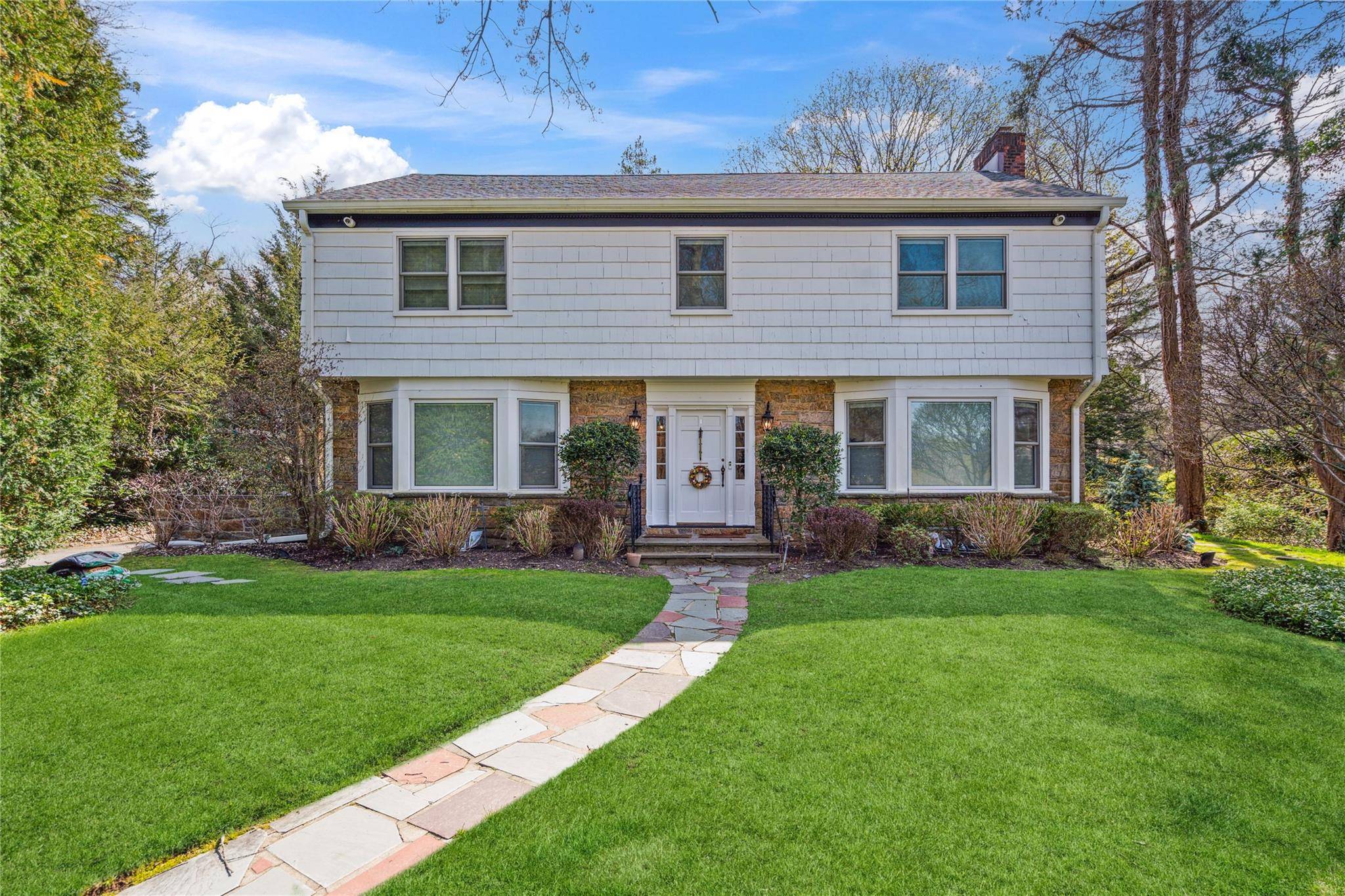 Great Neck, NY 11021,46 Wensley DR