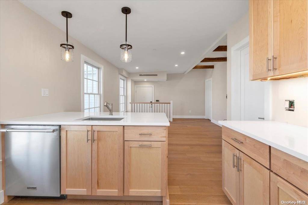 Oyster Bay, NY 11771,108 South ST #D
