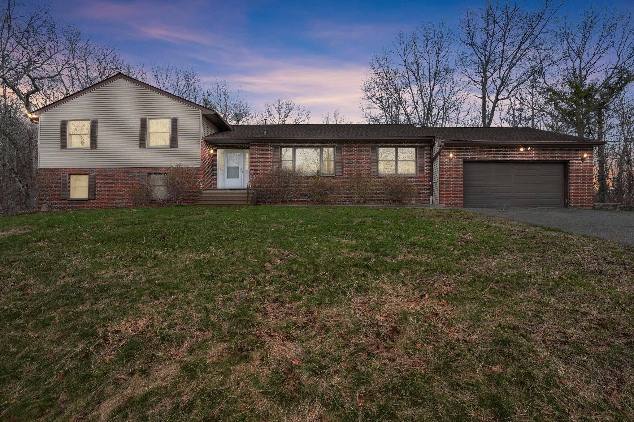 Carmel, NY 10512,62 Miller Hill Woods CT