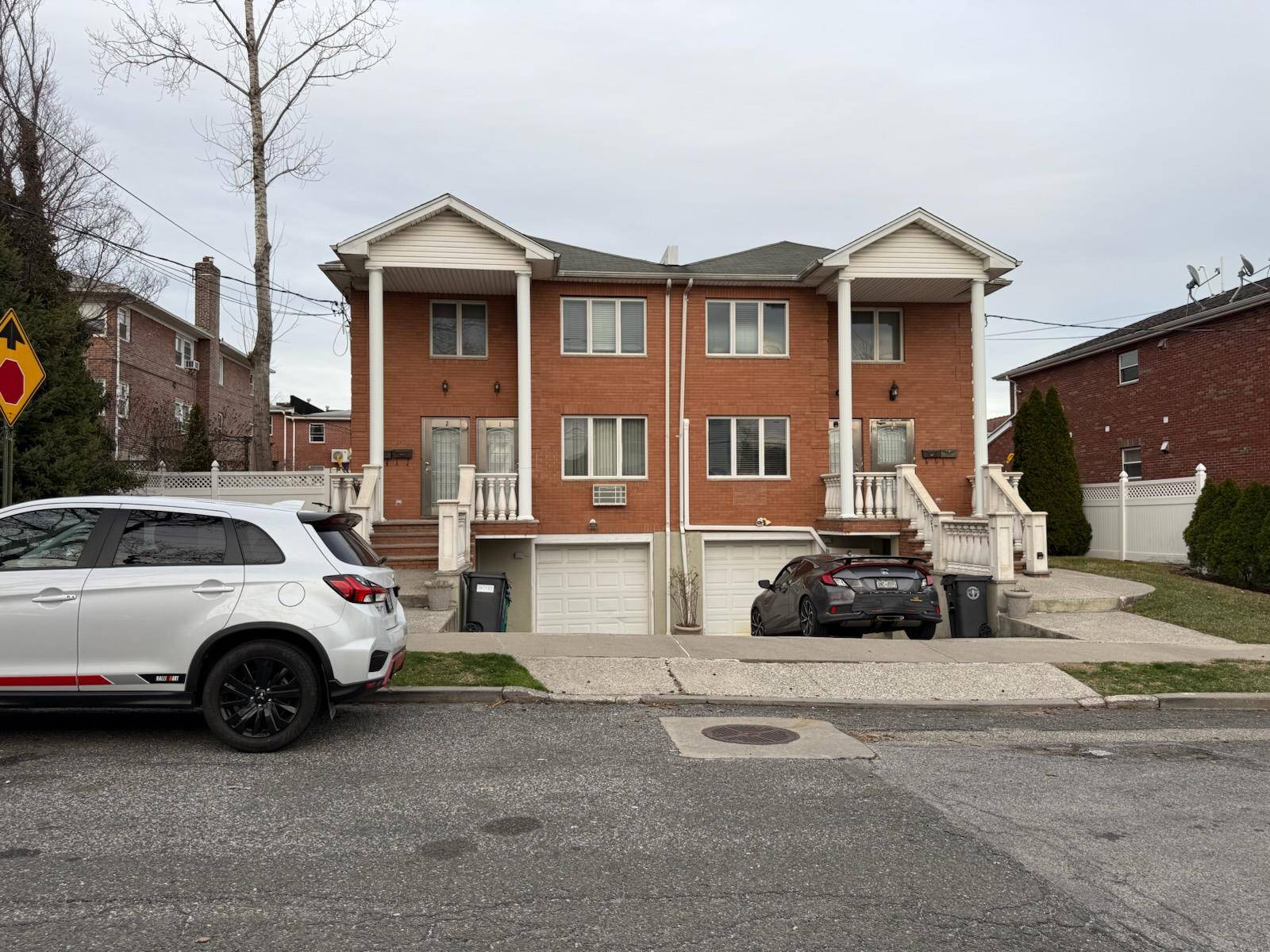 Flushing, NY 11358,47-11 197th ST