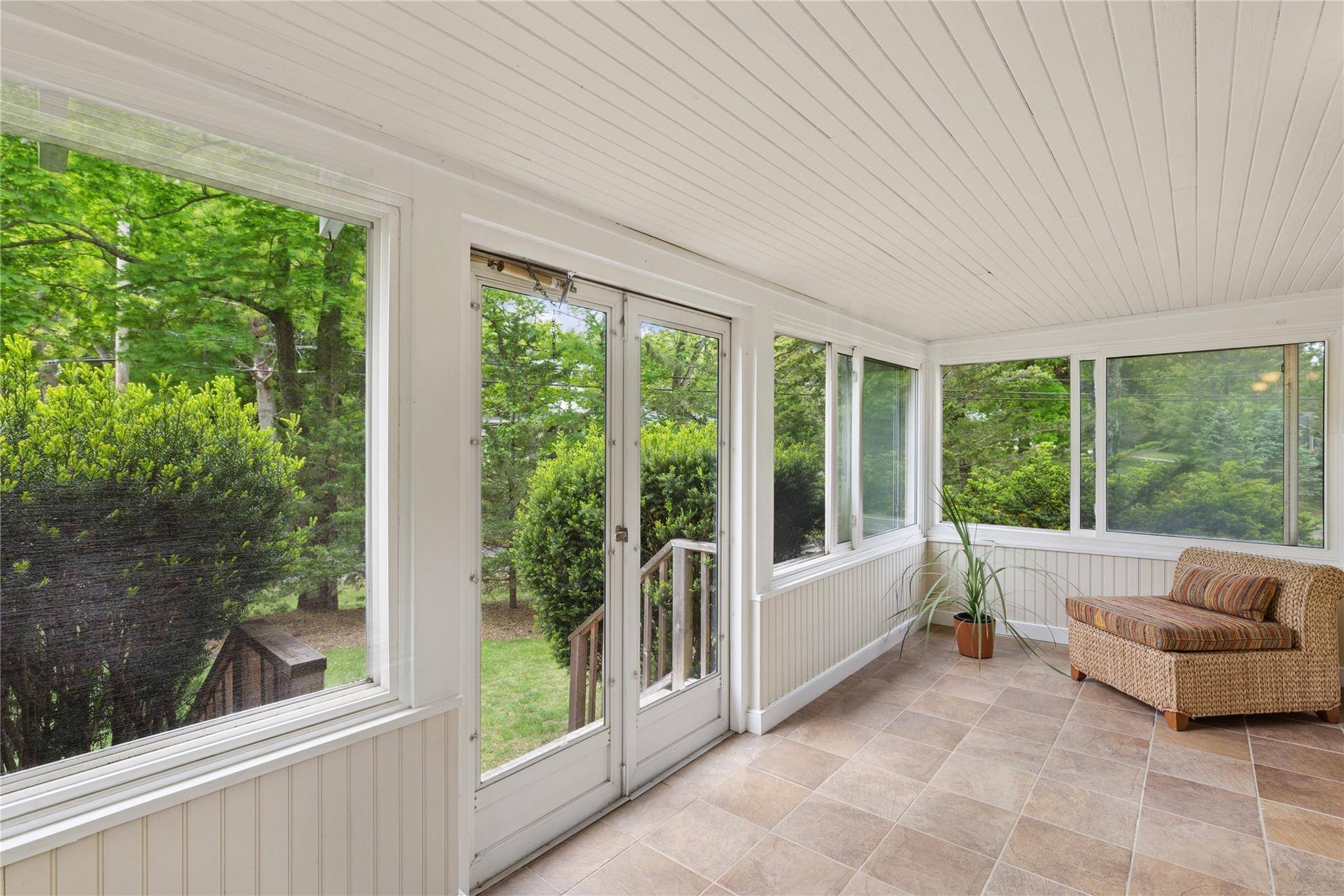 Aquebogue, NY 11931,309 Church LN