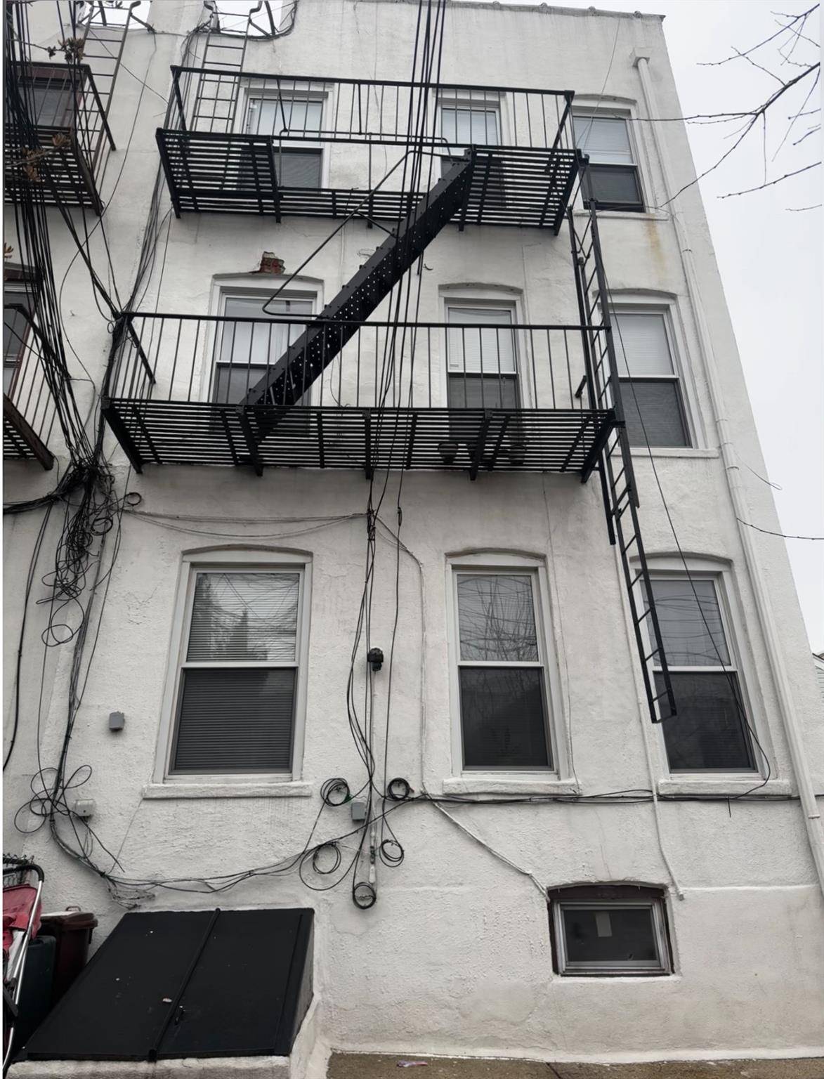 Glendale, NY 11385,78-11 73rd Place