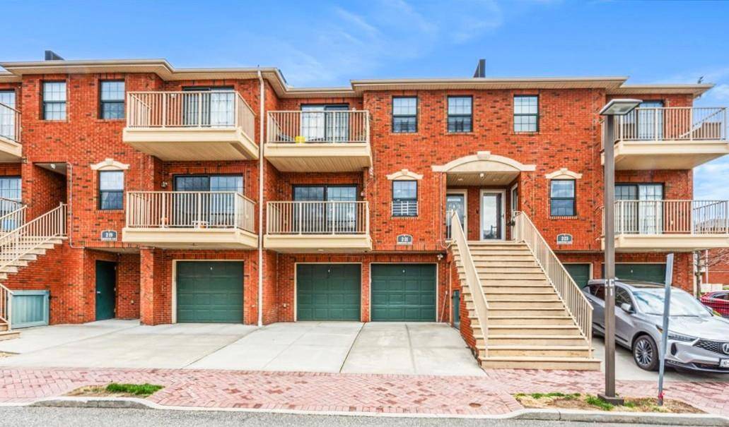 College Point, NY 11356,2-21 Constitution PL #A