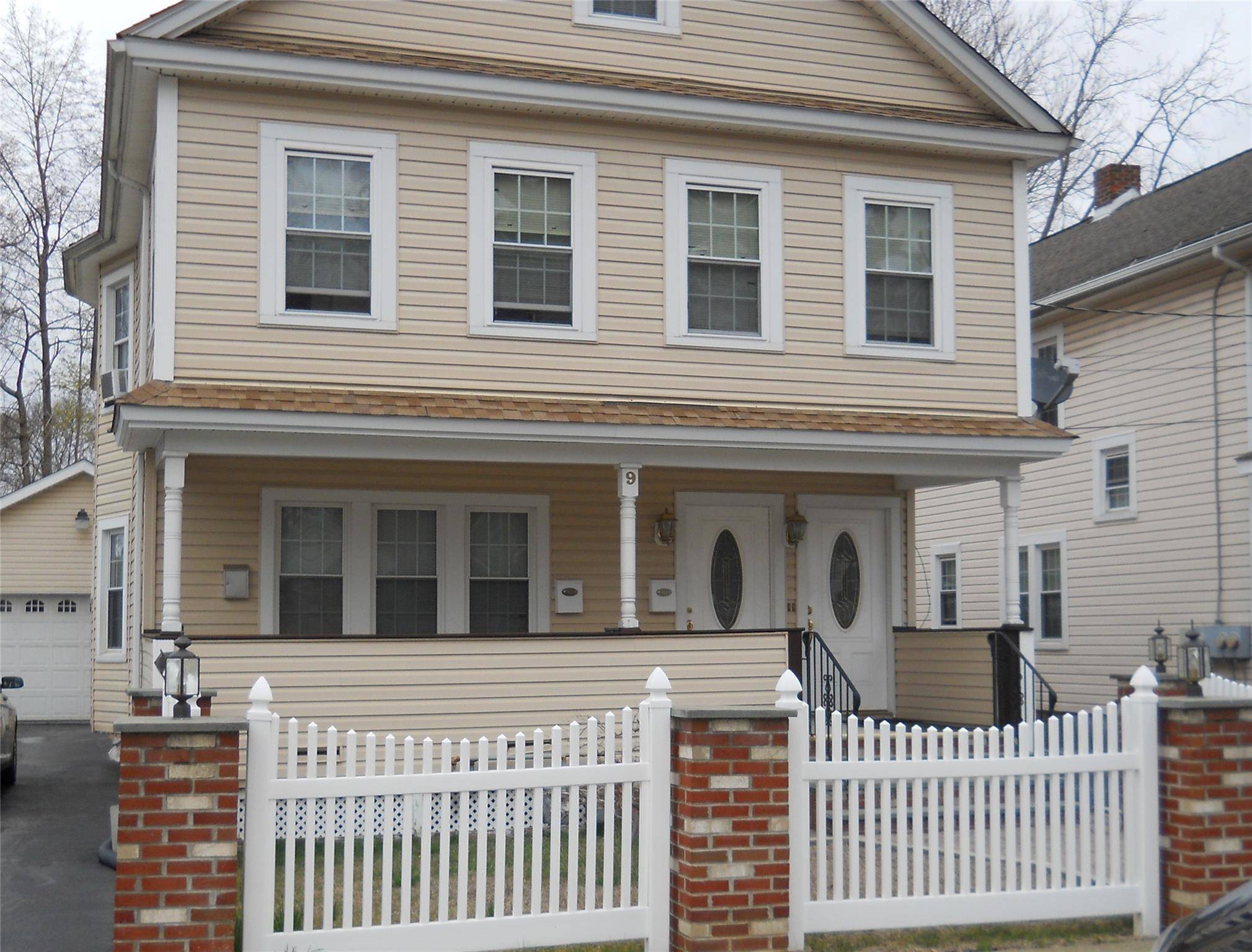 Poughkeepsie, NY 12601,9 Lawrence RD