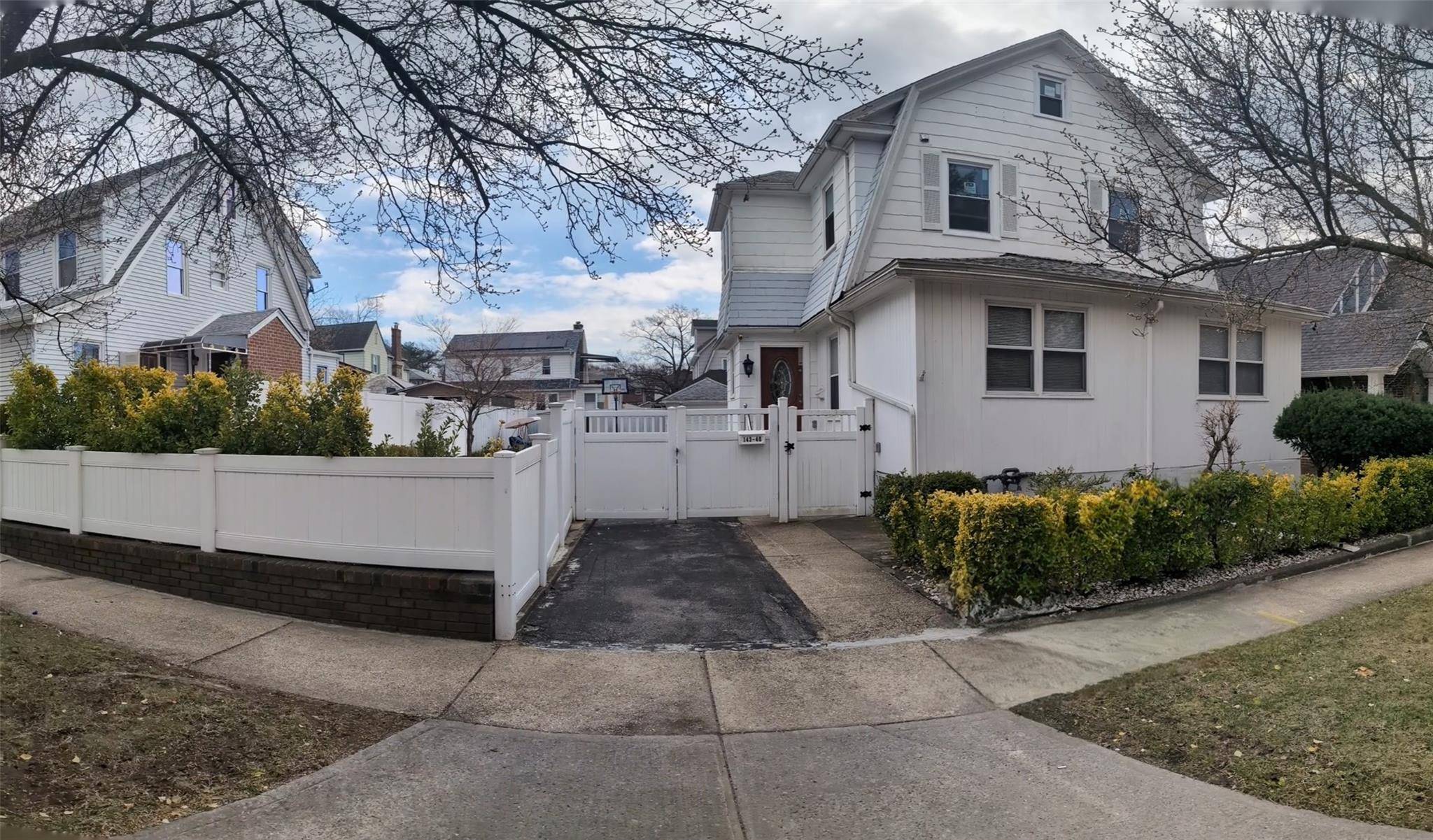 Flushing, NY 11355,143-40 poplar AVE