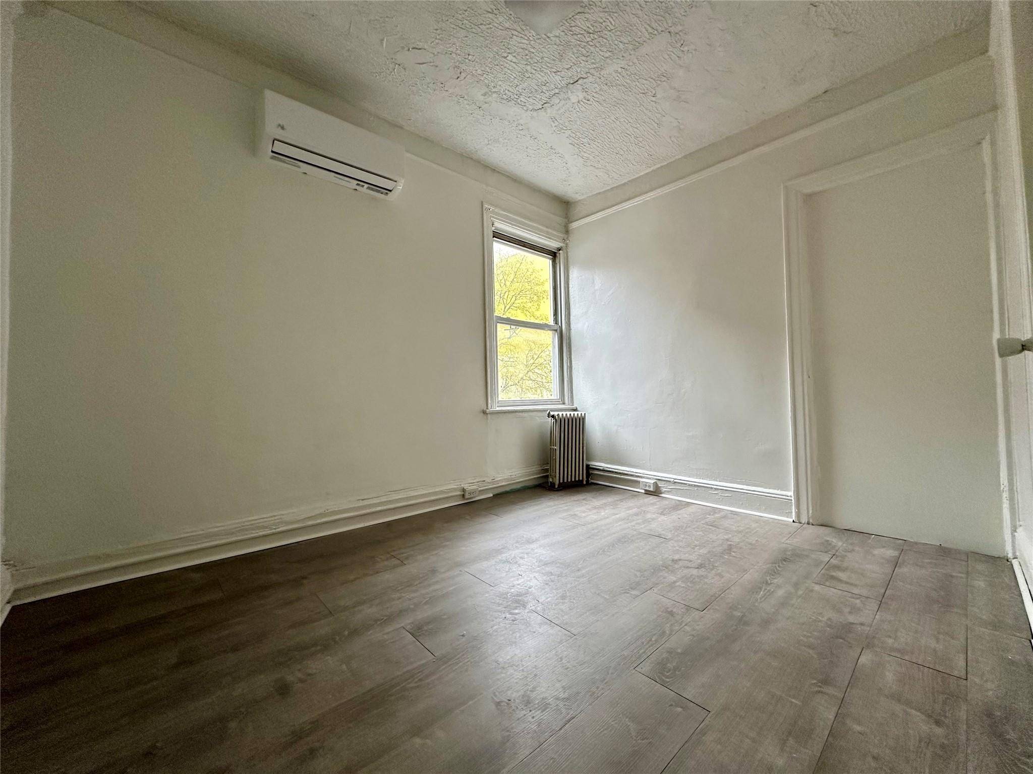 Yonkers, NY 10705,153 radford ST #2