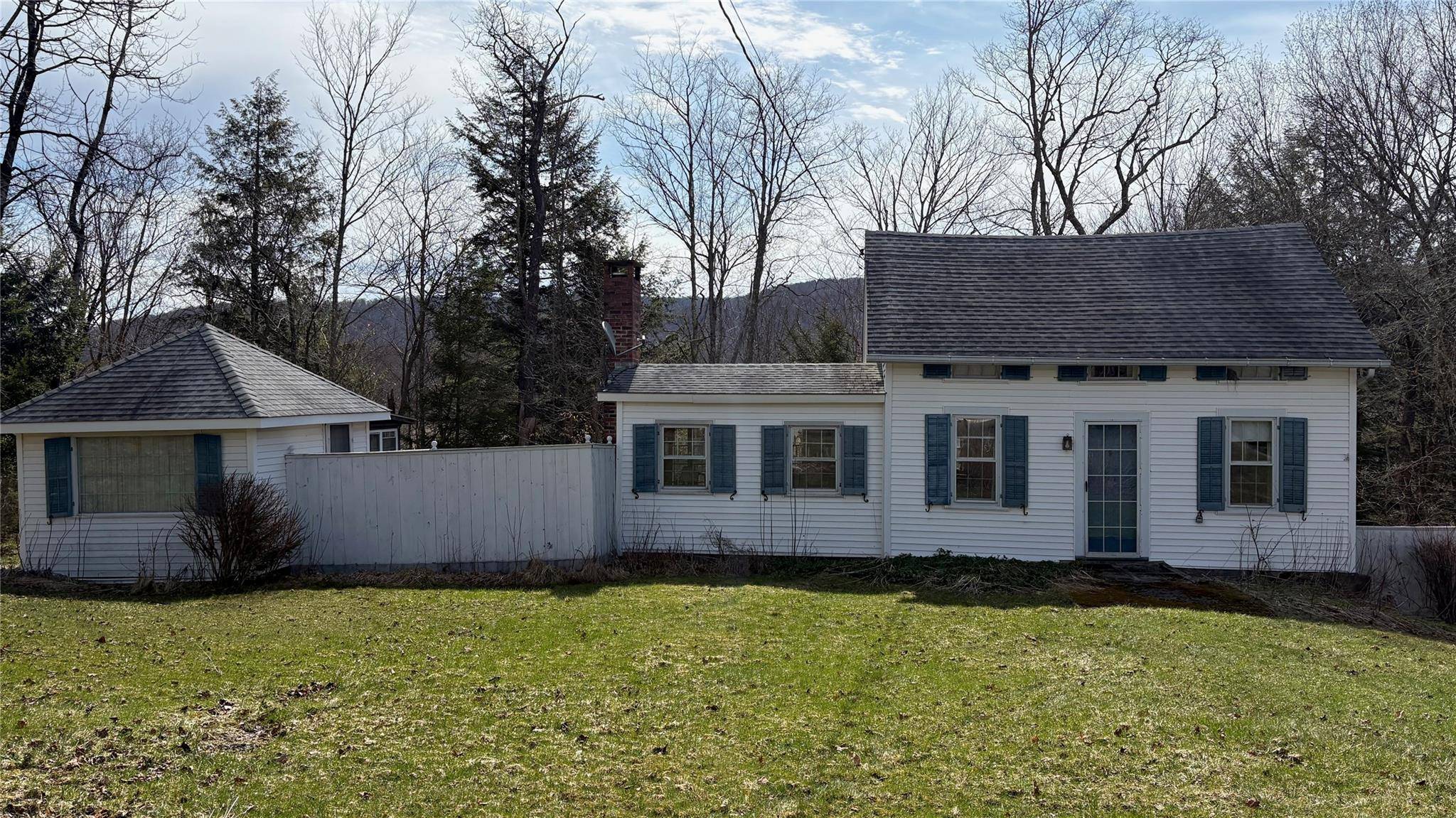 Livingston Manor, NY 12758,674 Debruce RD