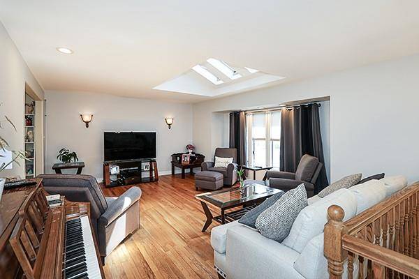 Dix Hills, NY 11746,80 Lauren AVE