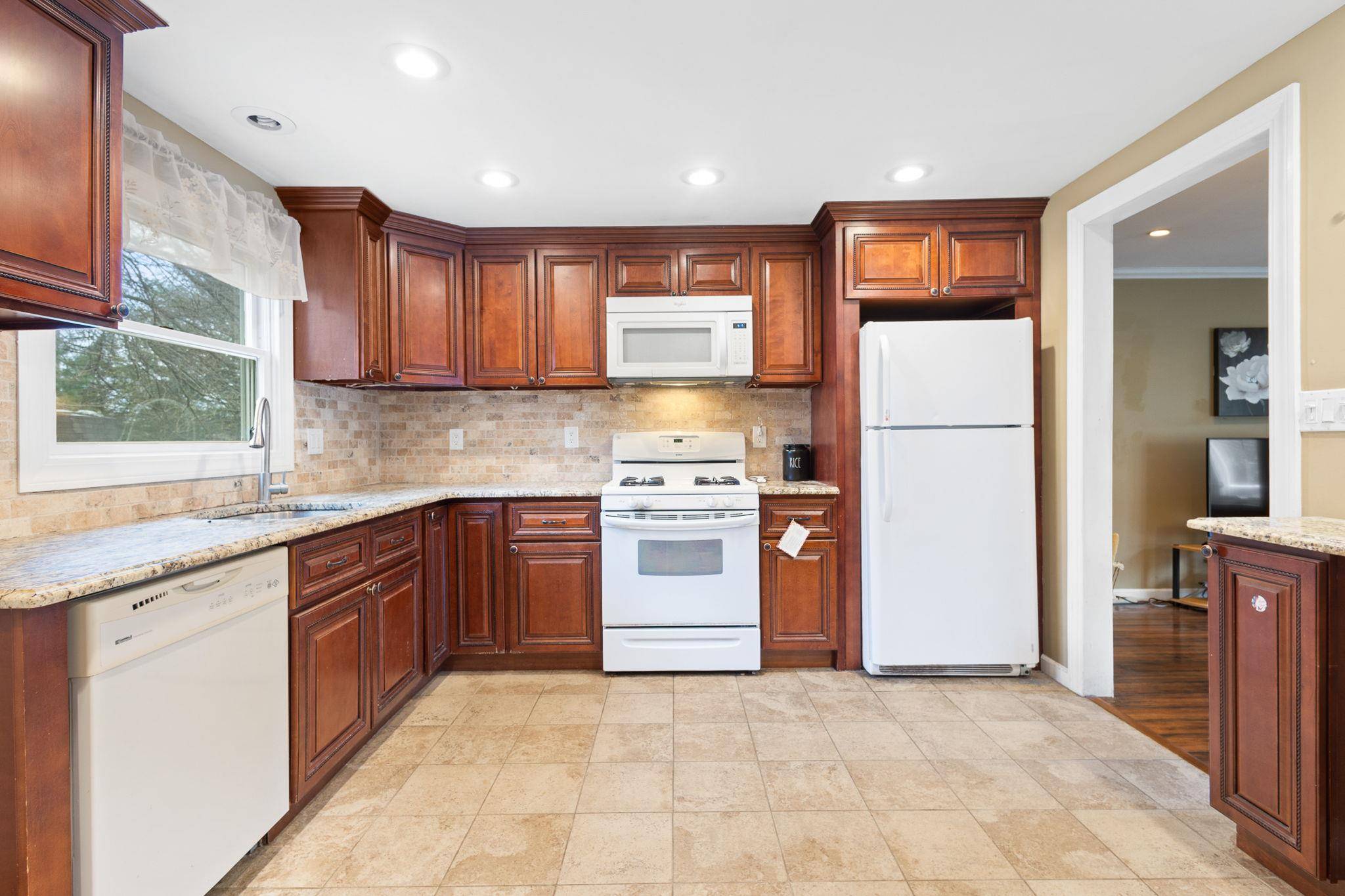 Garnerville, NY 10923,33 Hurd AVE