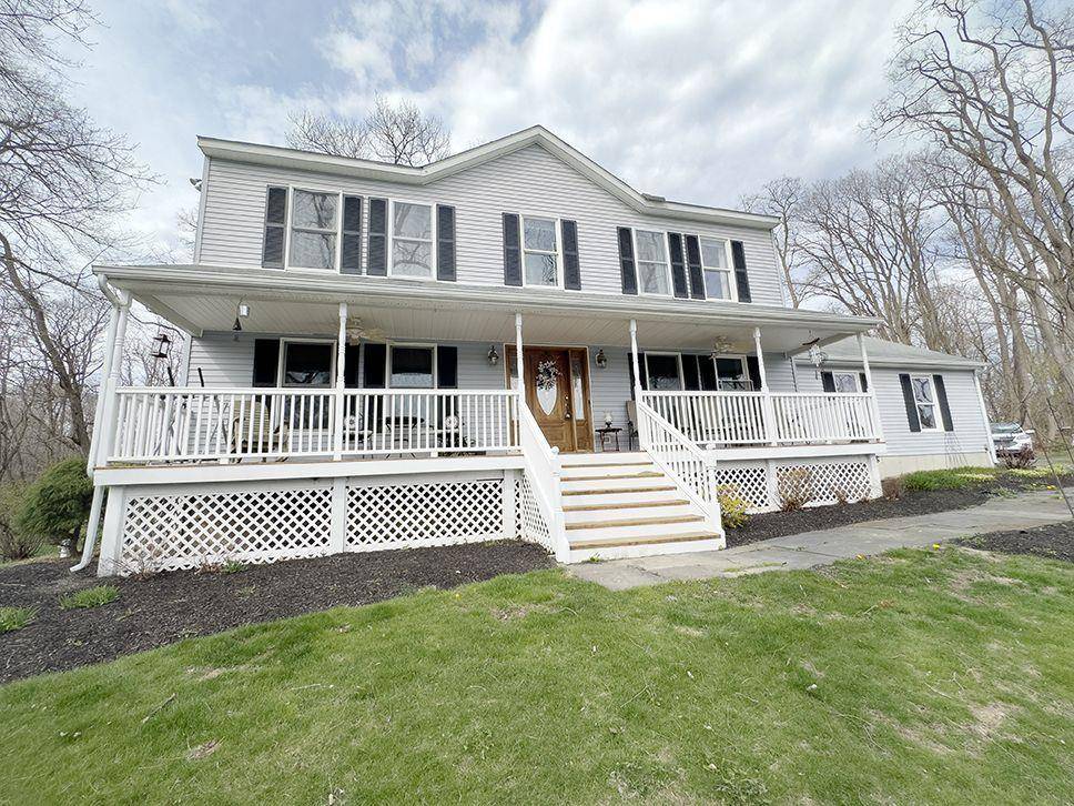 Red Hook, NY 12571,98 Mill RD