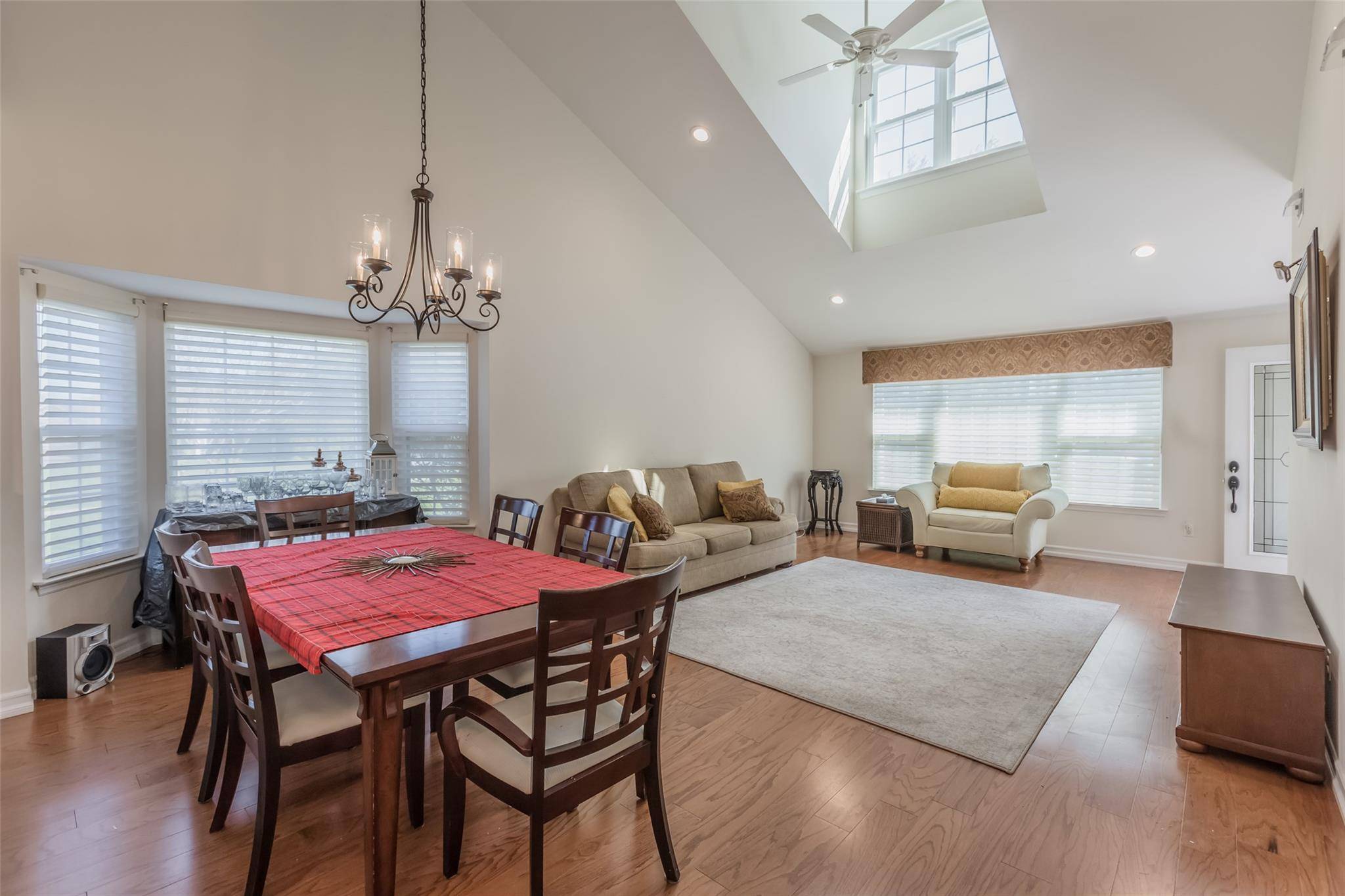 Middle Island, NY 11953,713 Spring Lake DR