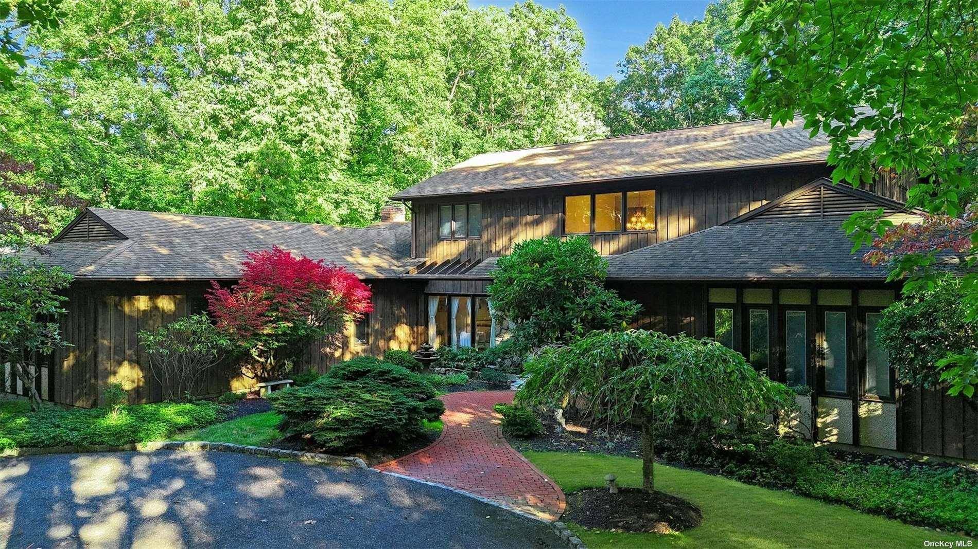 Port Jefferson, NY 11777,6 Cliffside DR