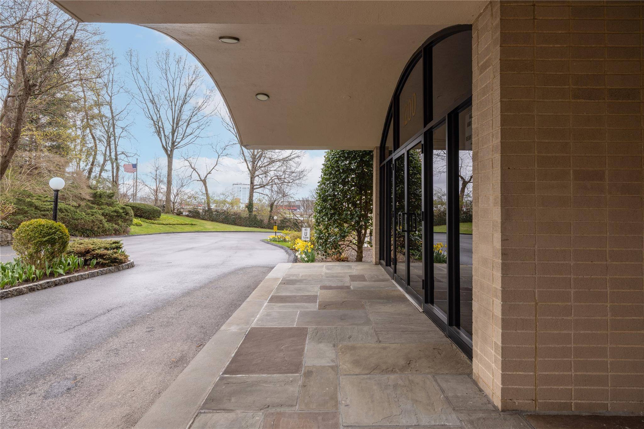 Bronxville, NY 10708,1200 Midland AVE #9C