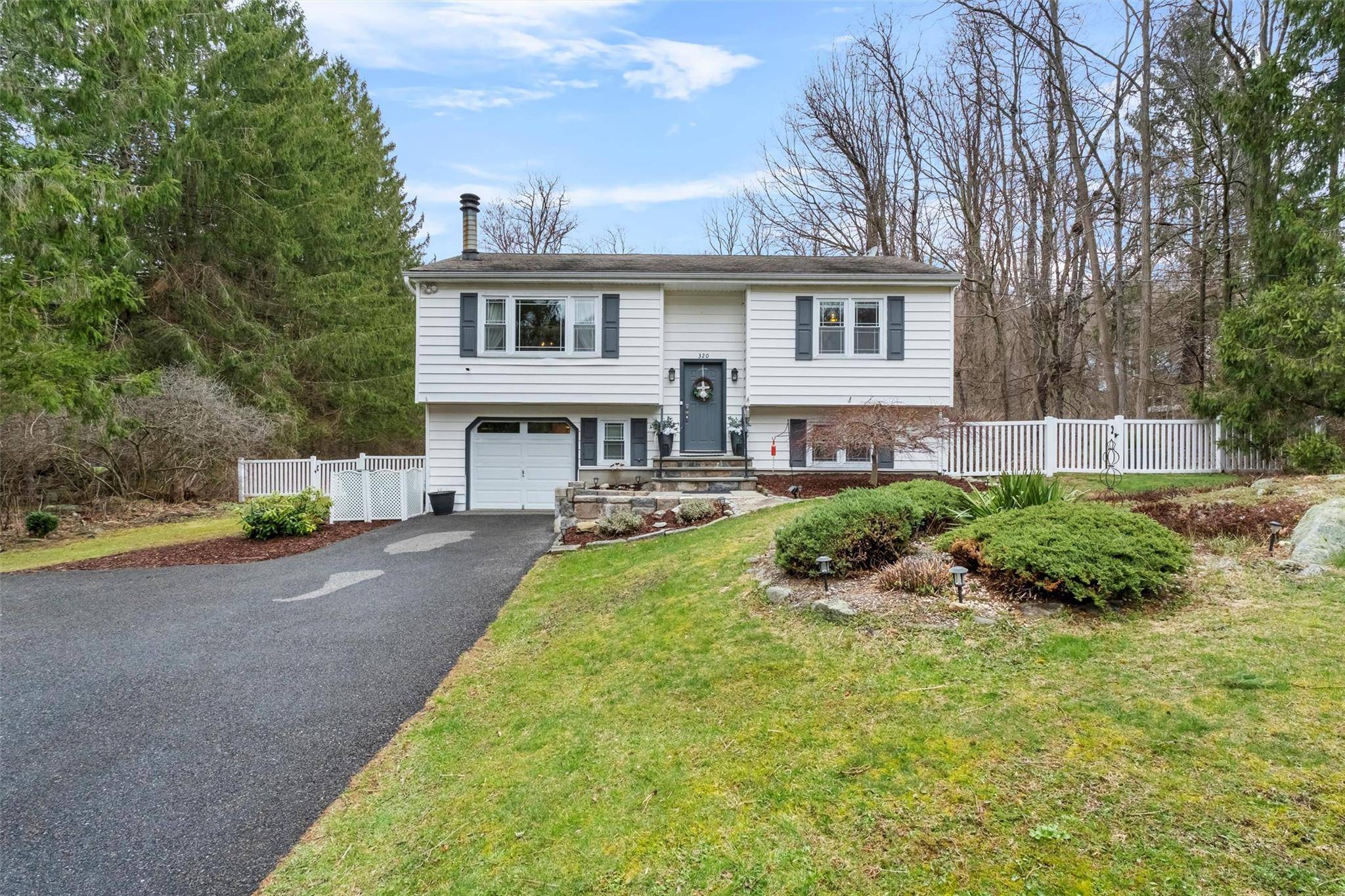 Stormville, NY 12582,320 White Pond RD