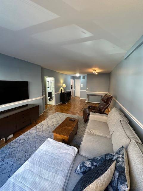 White Plains, NY 10601,33 Barker AVE #3L