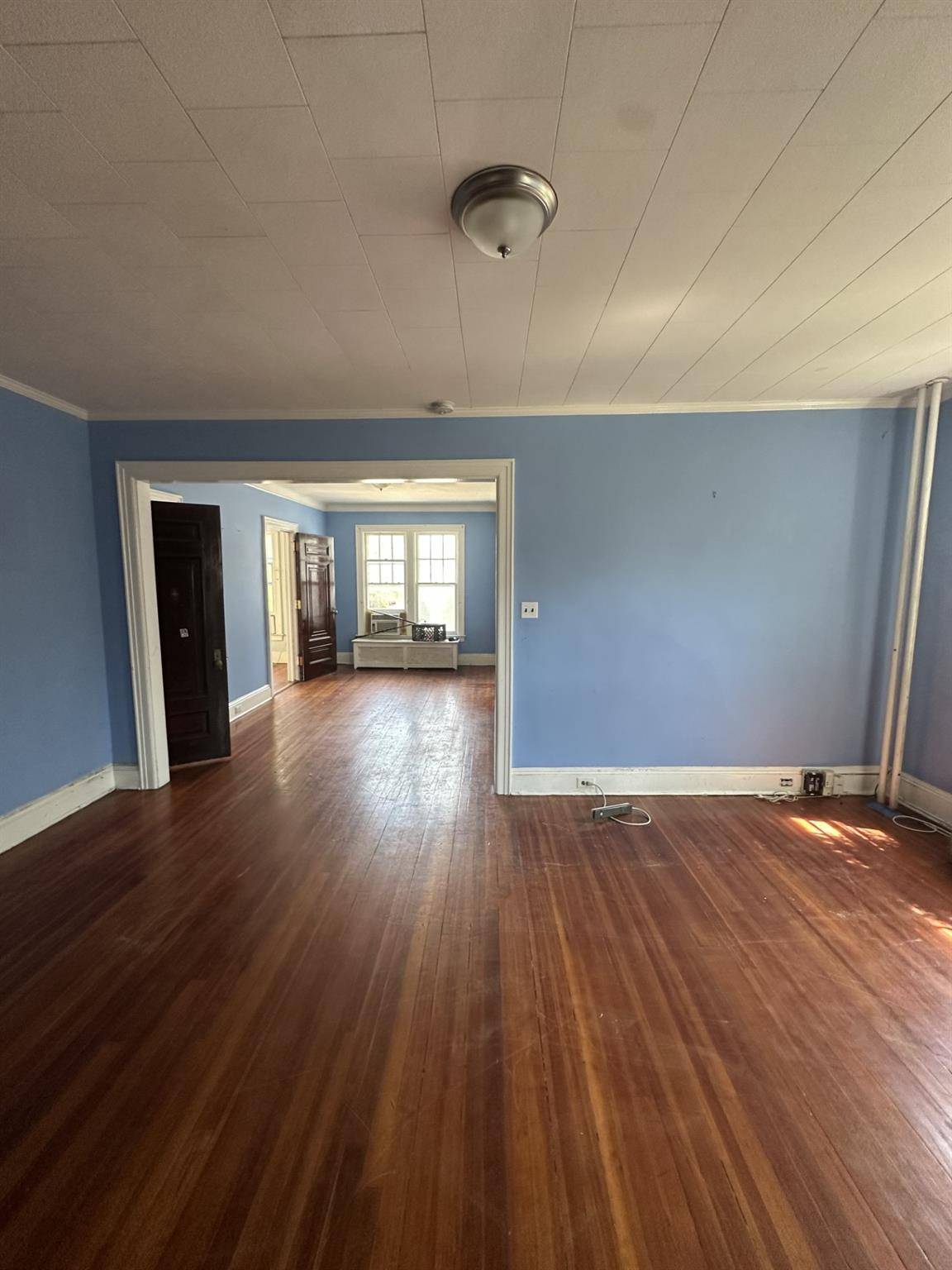 Floral Park, NY 11001,85-55 262 ST