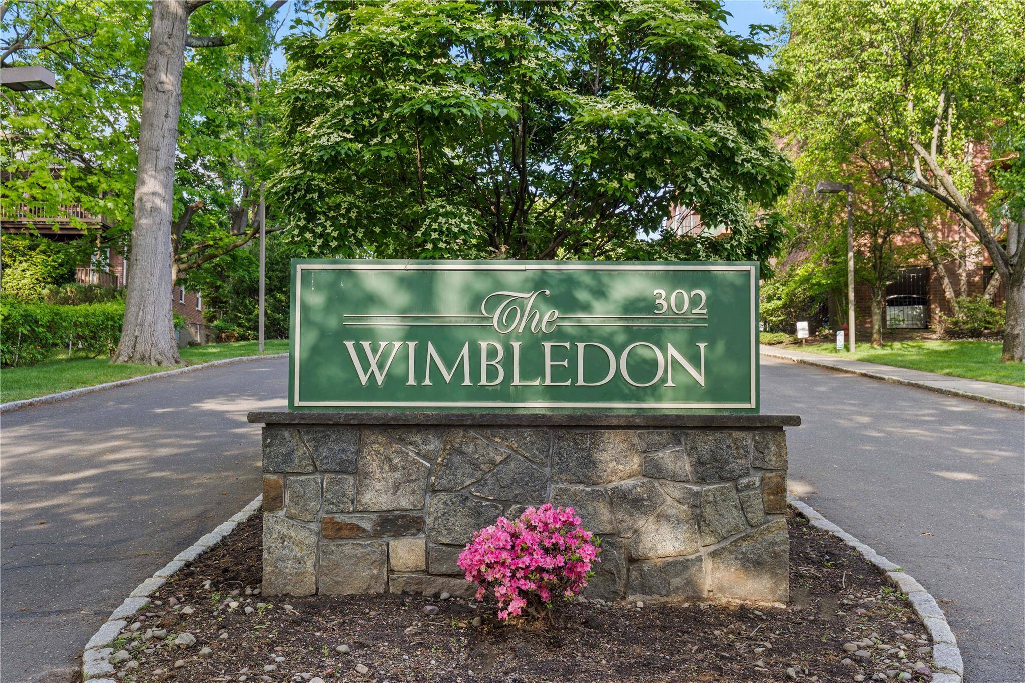 White Plains, NY 10603,302 Church ST #1H