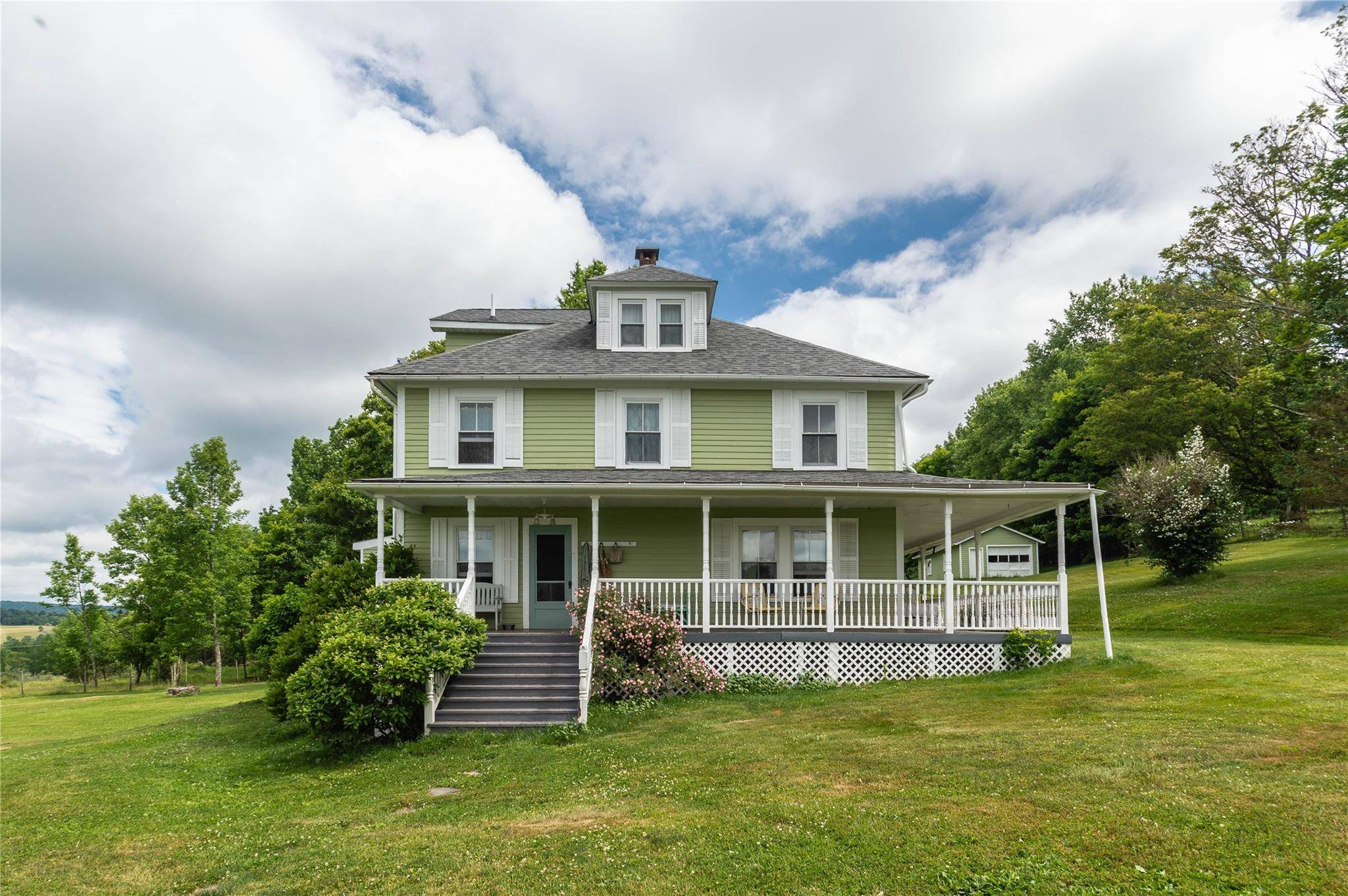 Callicoon, NY 12723,535 Beechwoods RD